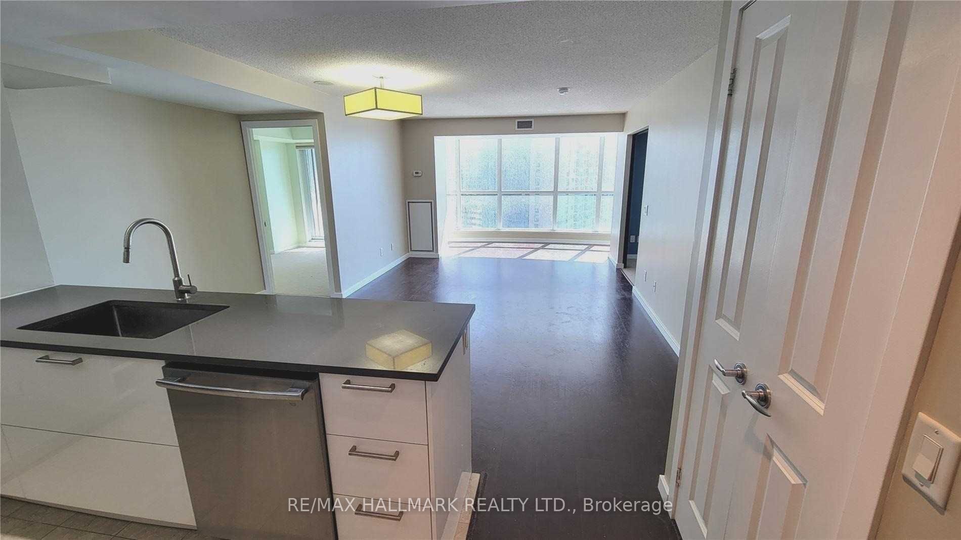 8 York Street 1206 Property Photo 2