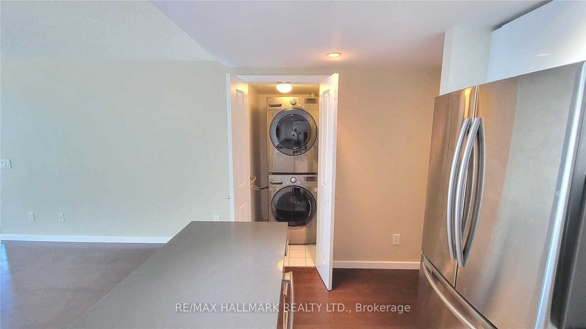 8 York Street 1206 Property Photo 6