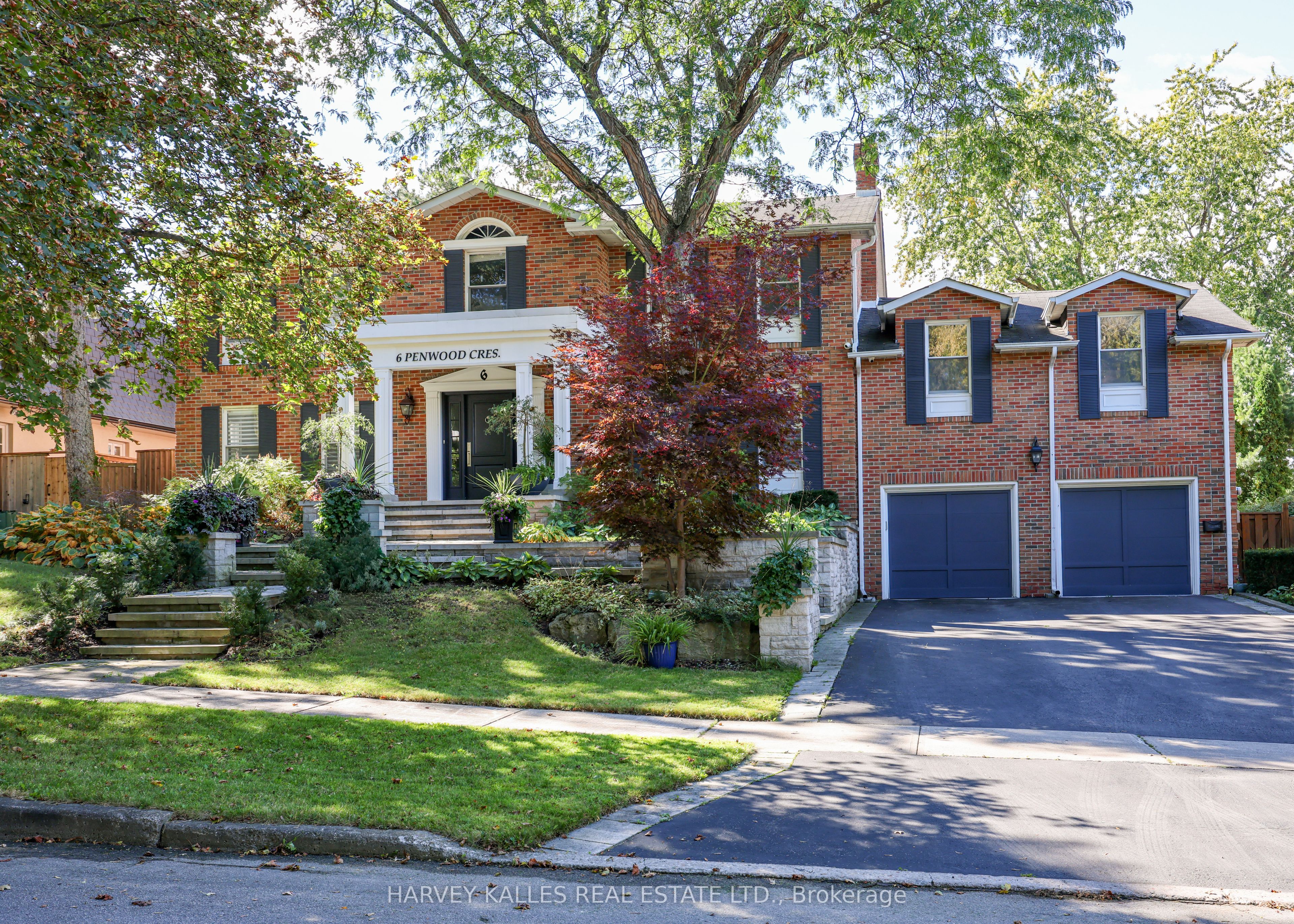 6 Penwood Crescent Property Photo 1