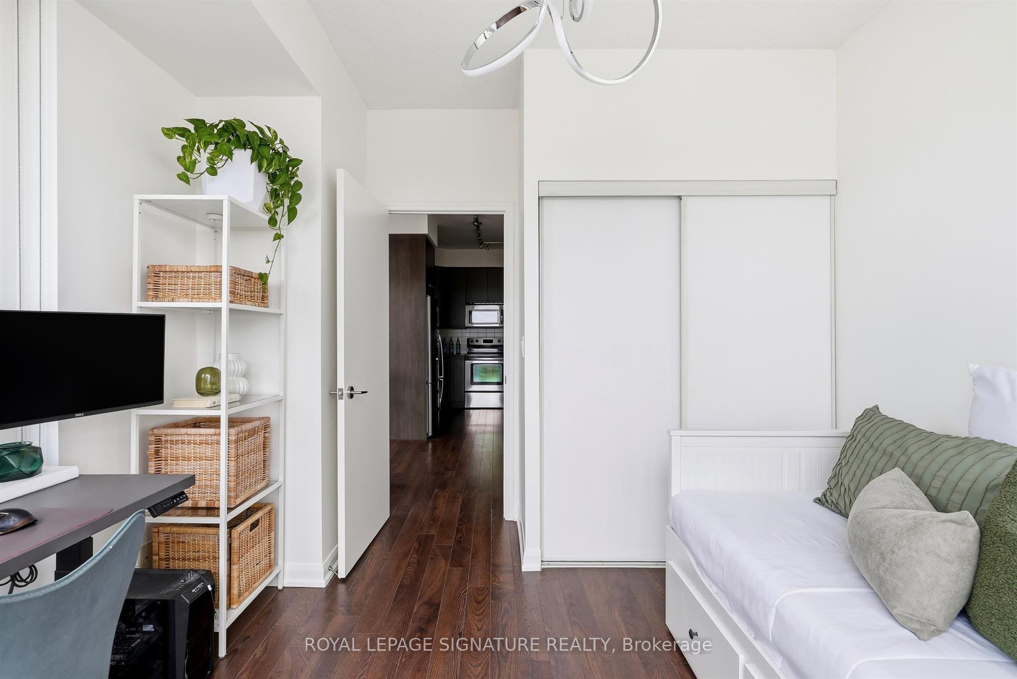 500 Sherbourne Street 2009 Property Photo 13