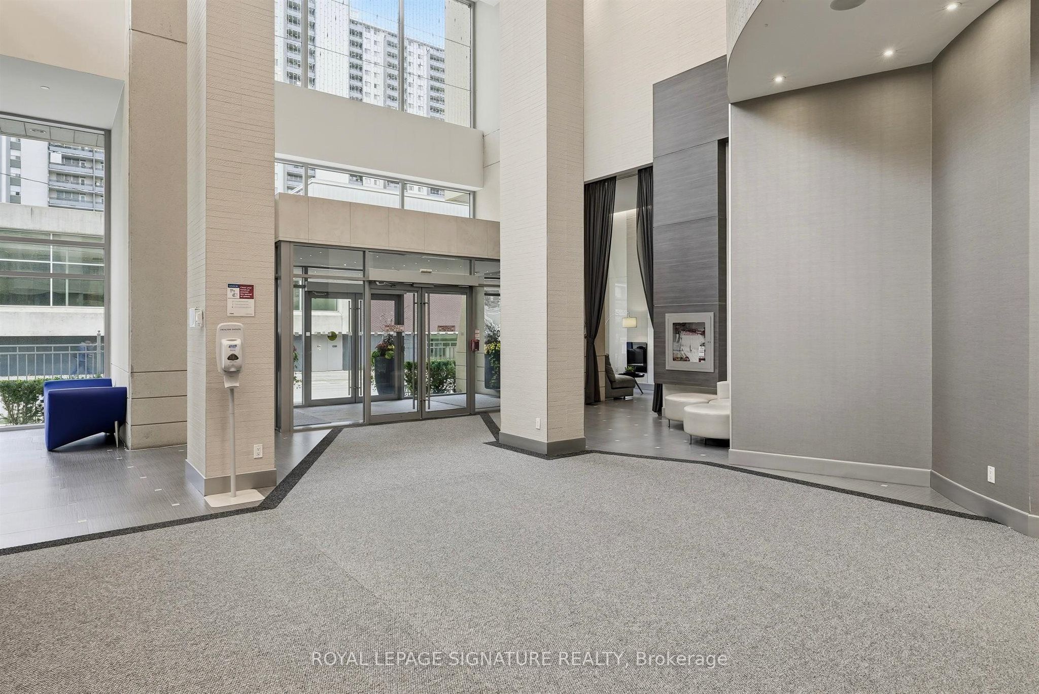 500 Sherbourne Street 2009 Property Photo 29