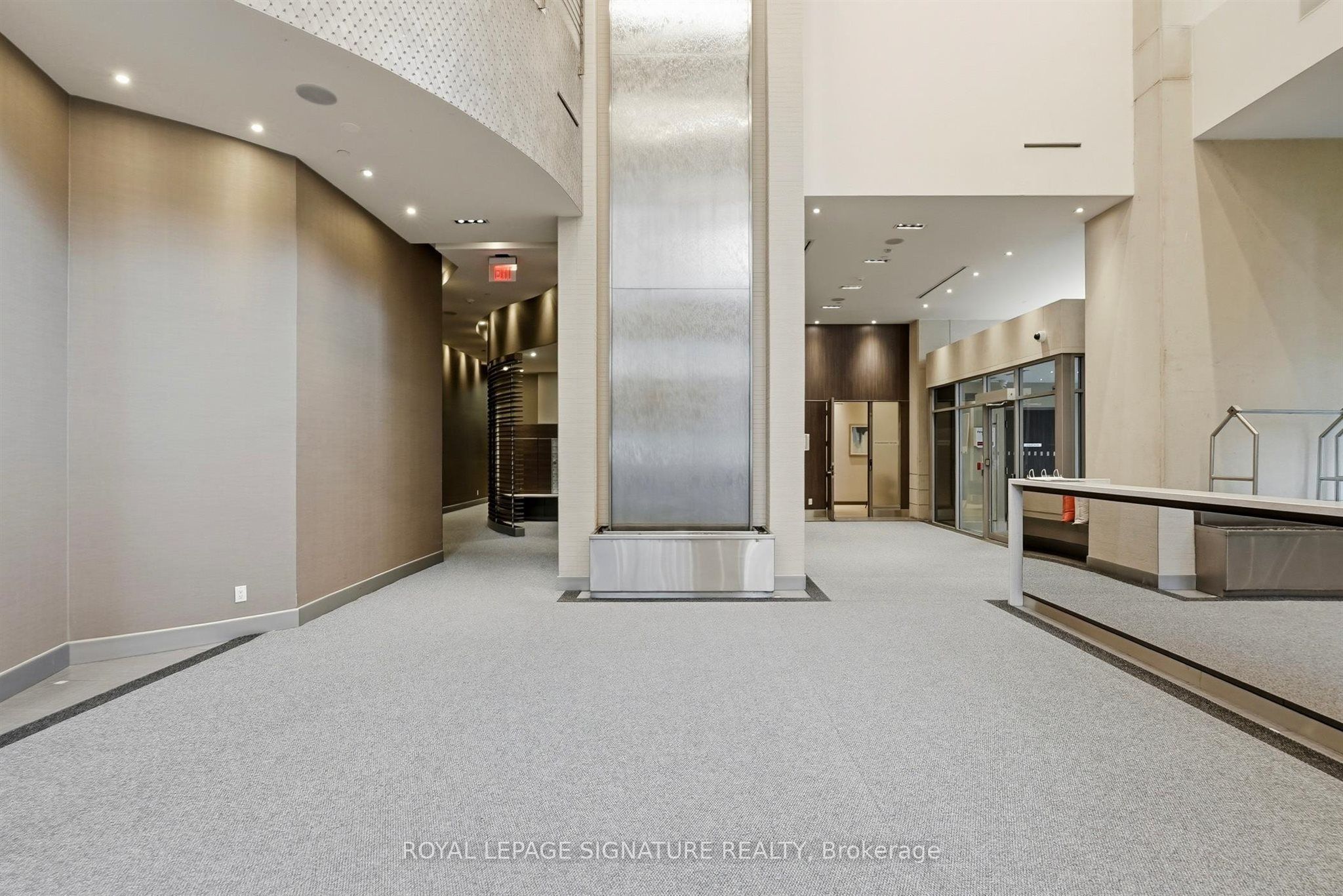 500 Sherbourne Street 2009 Property Photo 30