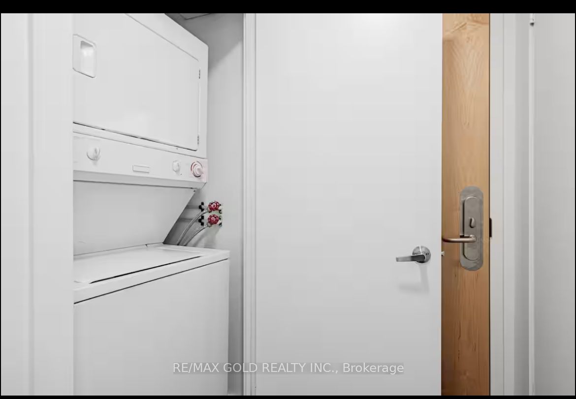 55 Bremner Boulevard 2811 Property Photo 18