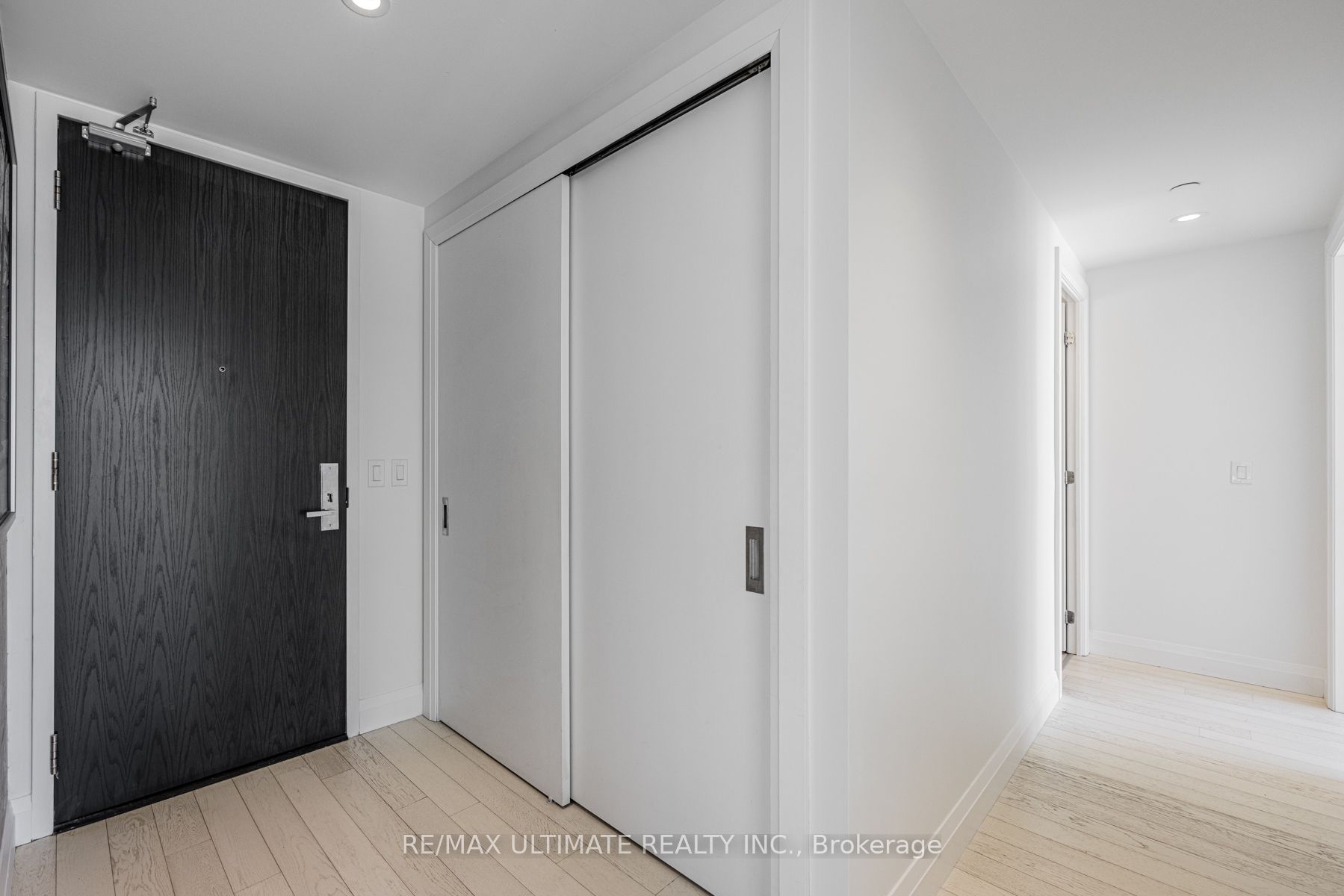 224 King Street W 1504 Property Photo 20