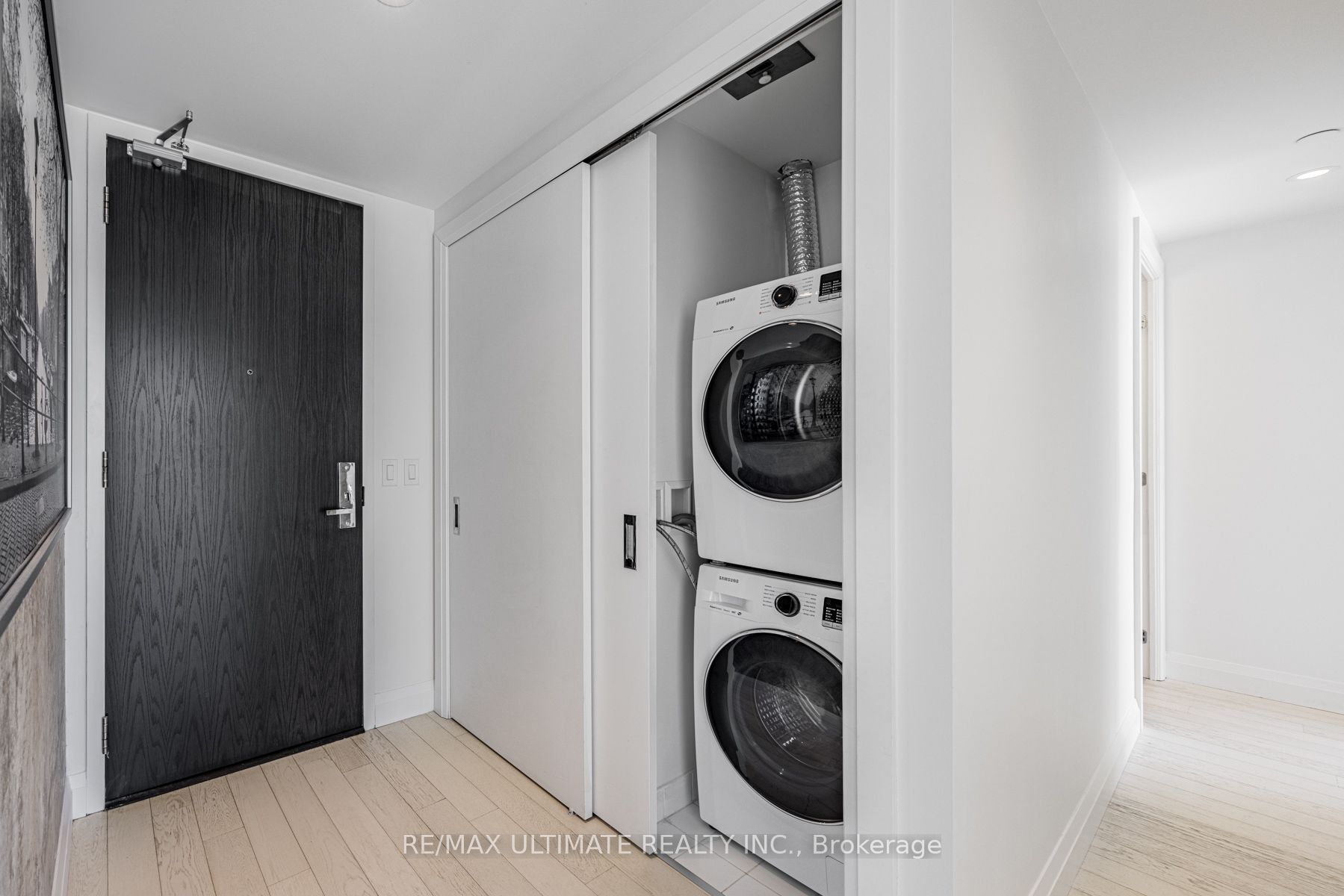 224 King Street W 1504 Property Photo 22
