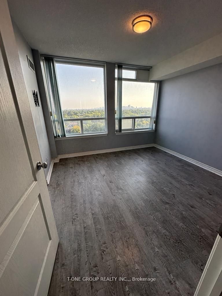 3 Rean Drive 1108 Property Photo 8