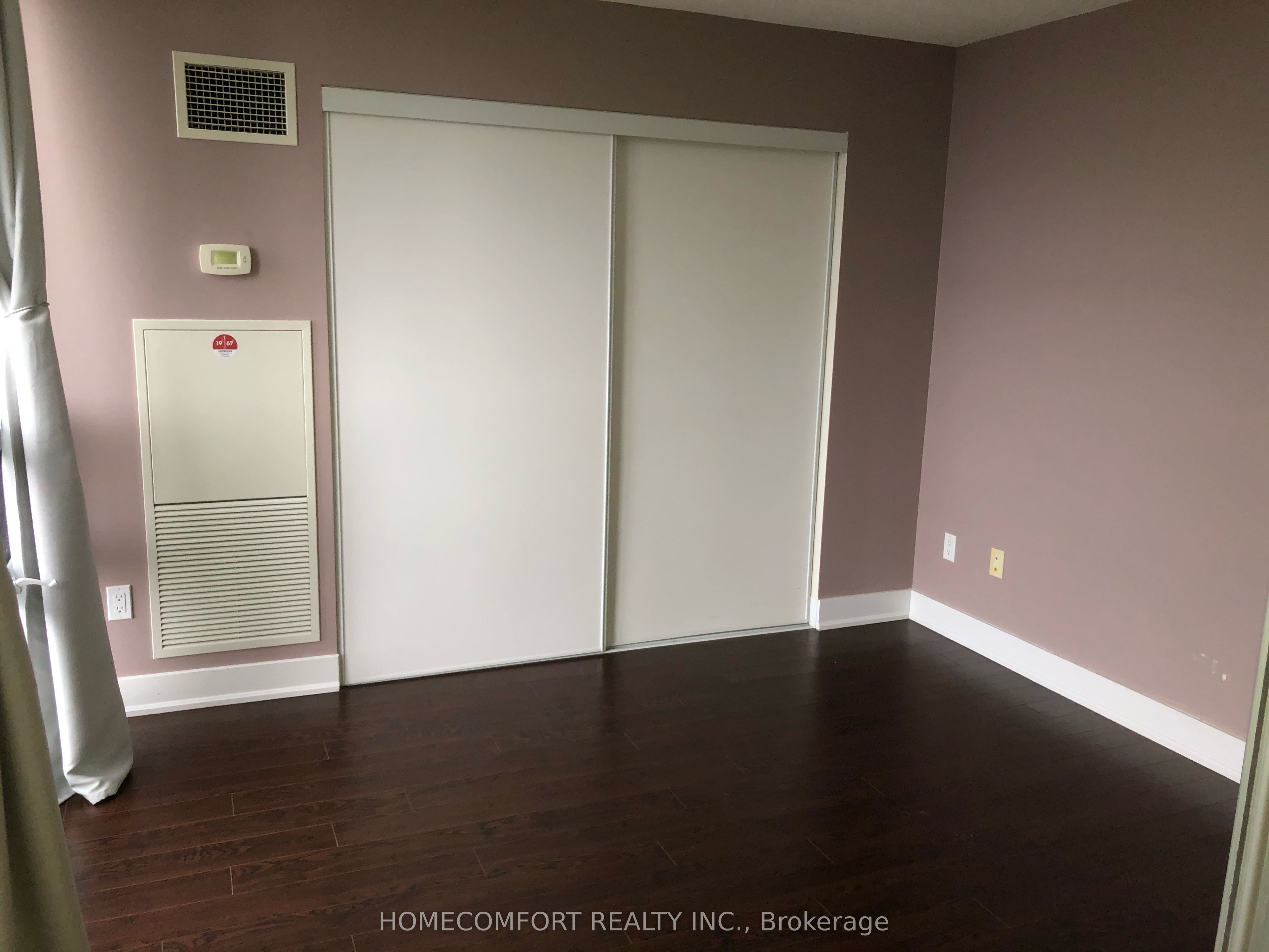 23 Sheppard Avenue East Avenue 1608 Property Photo 6