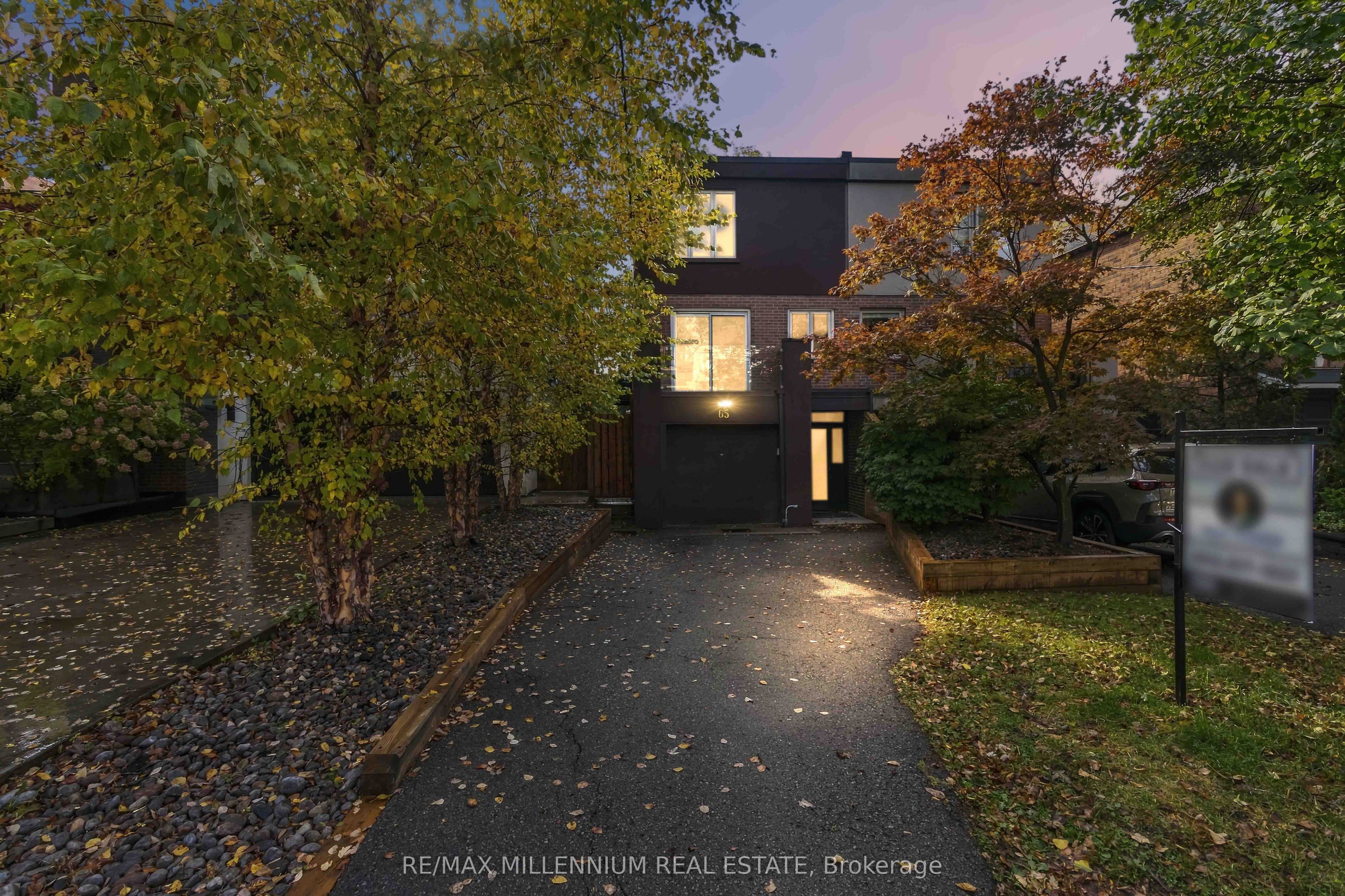 65 Castlefield Avenue Property Photo 2