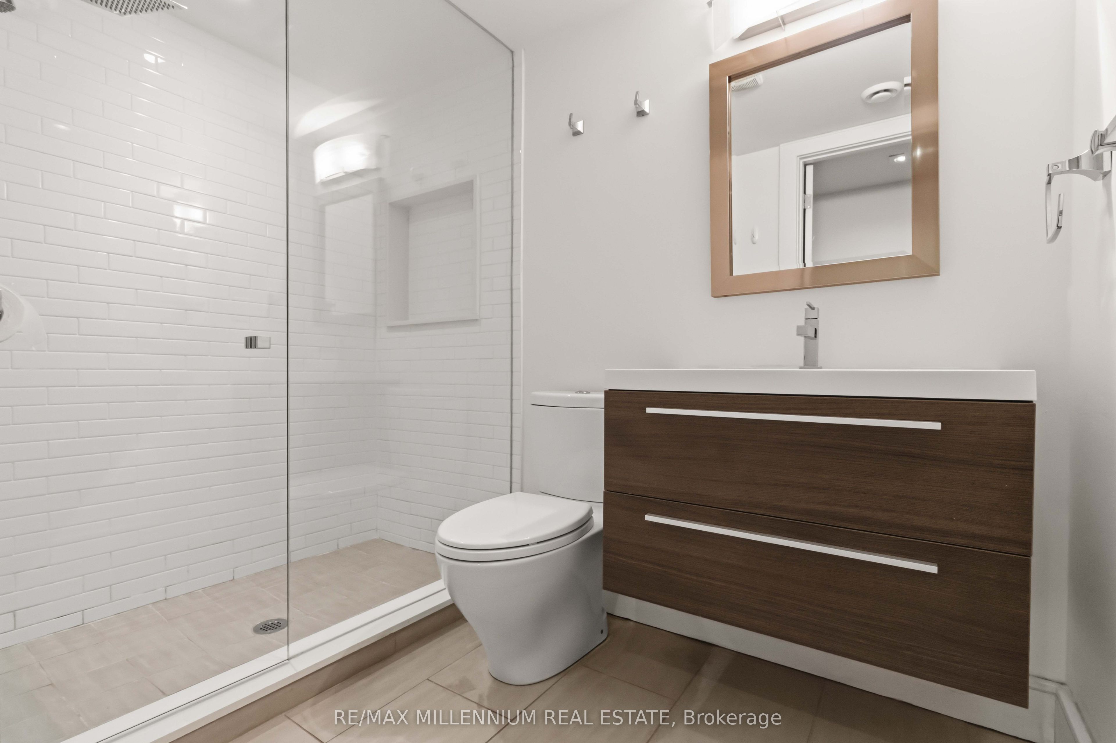 65 Castlefield Avenue Property Photo 13