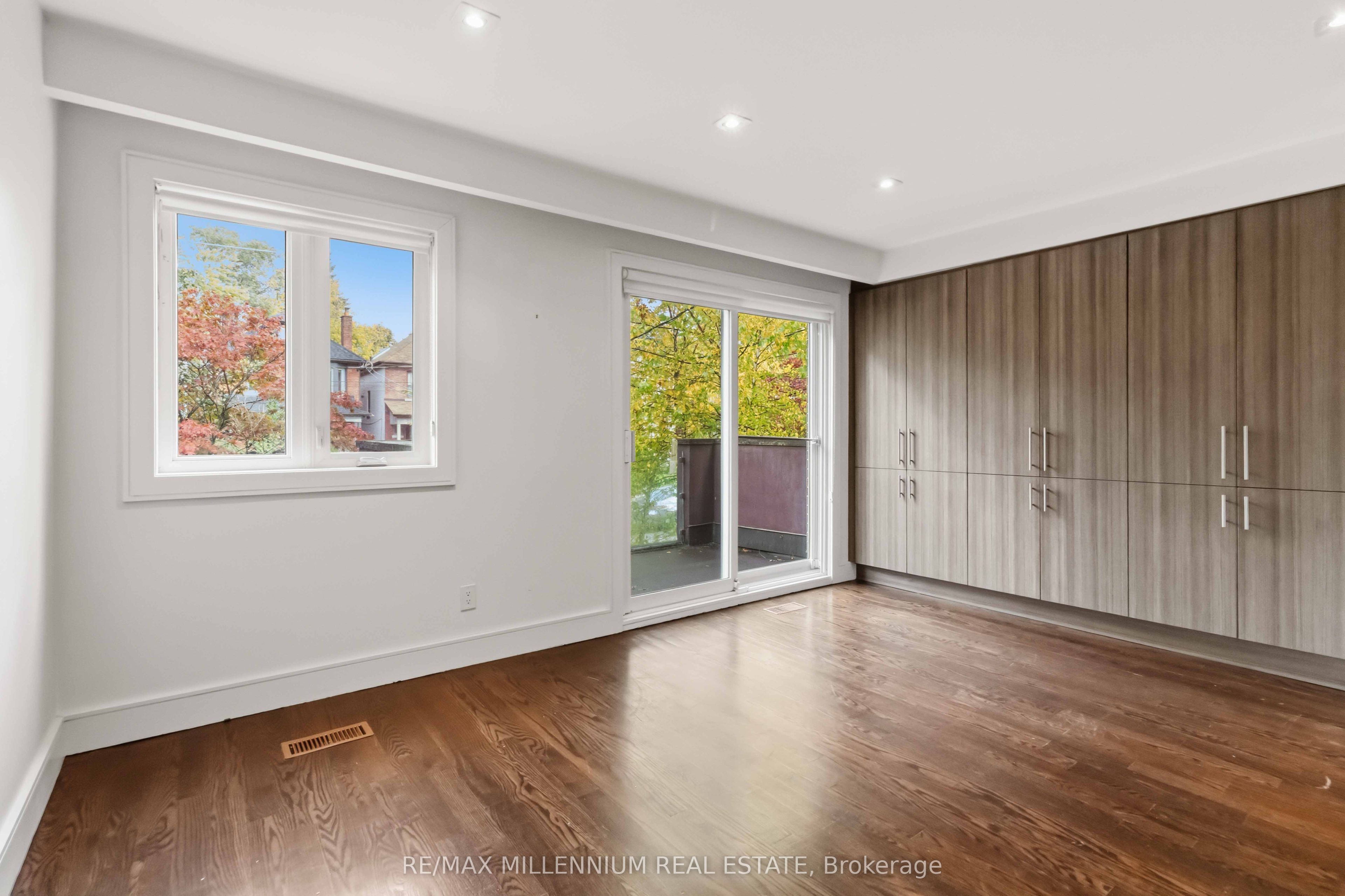 65 Castlefield Avenue Property Photo 19