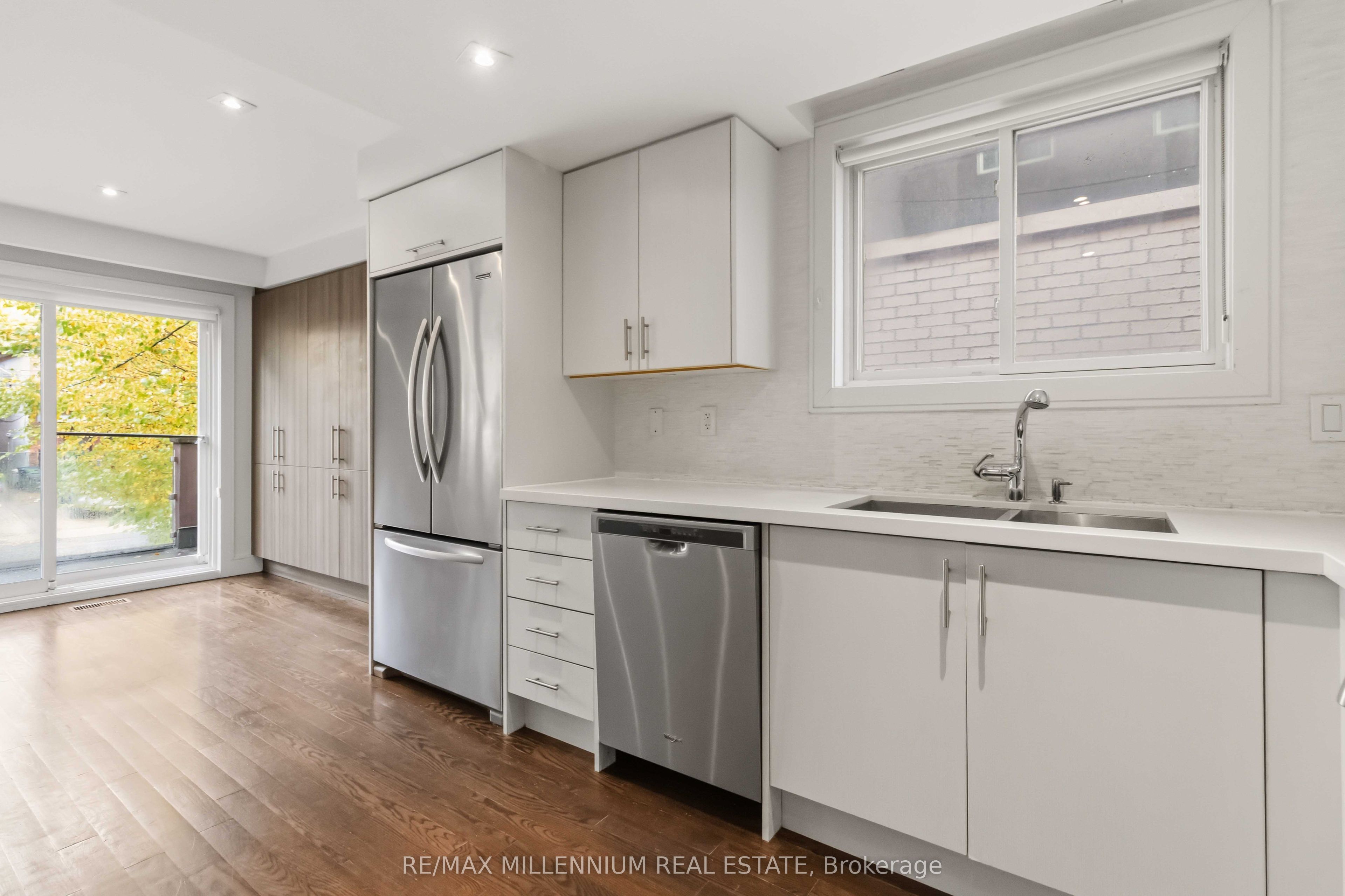 65 Castlefield Avenue Property Photo 28