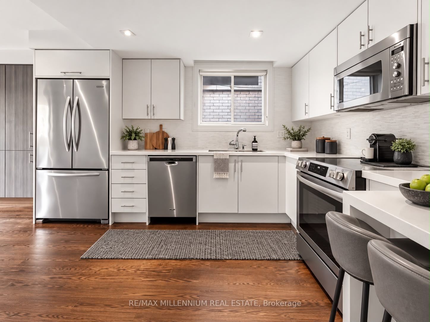65 Castlefield Avenue Property Photo 29
