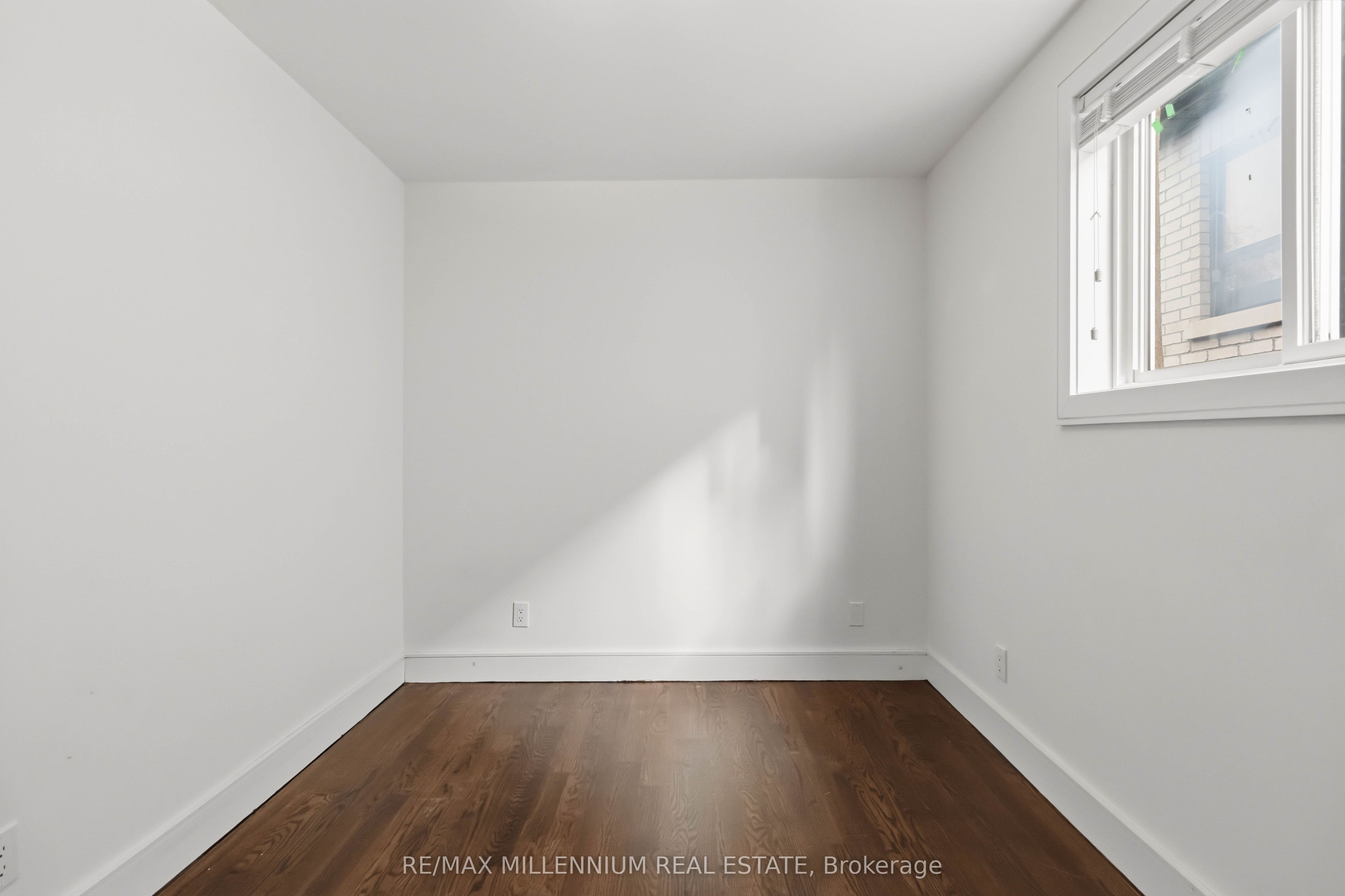 65 Castlefield Avenue Property Photo 37