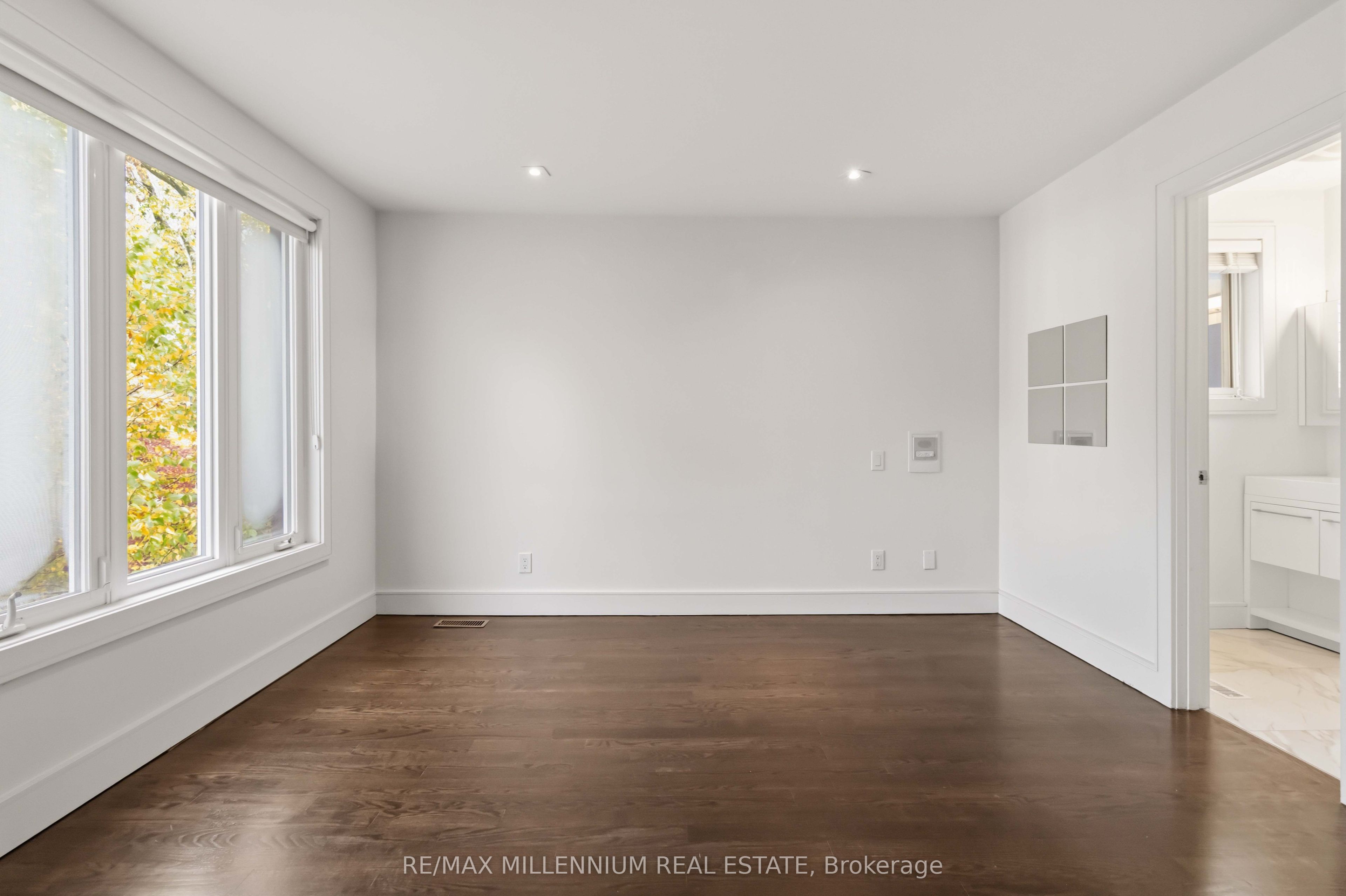 65 Castlefield Avenue Property Photo 44