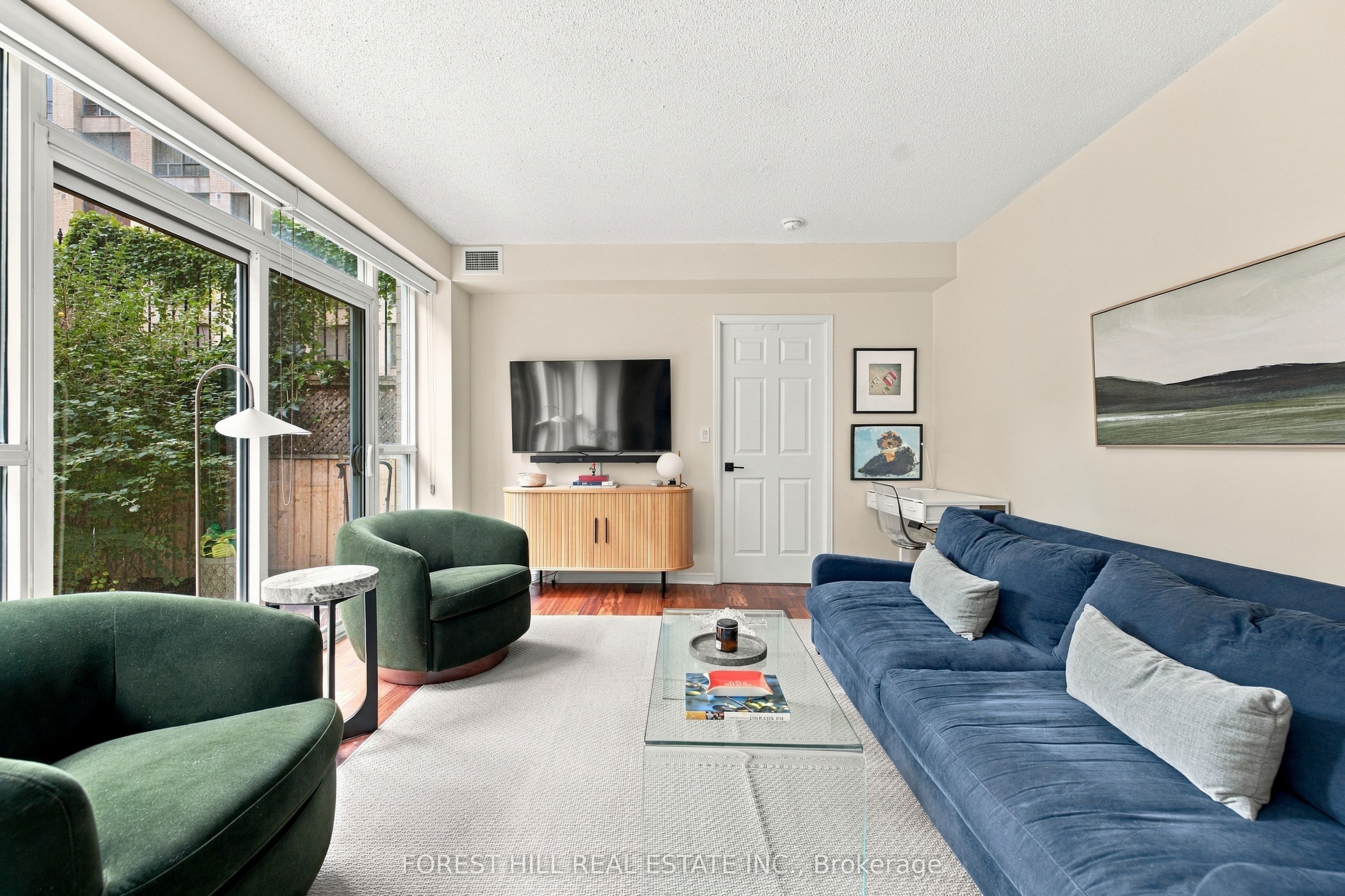 109 Front Street E 229 Property Photo 2