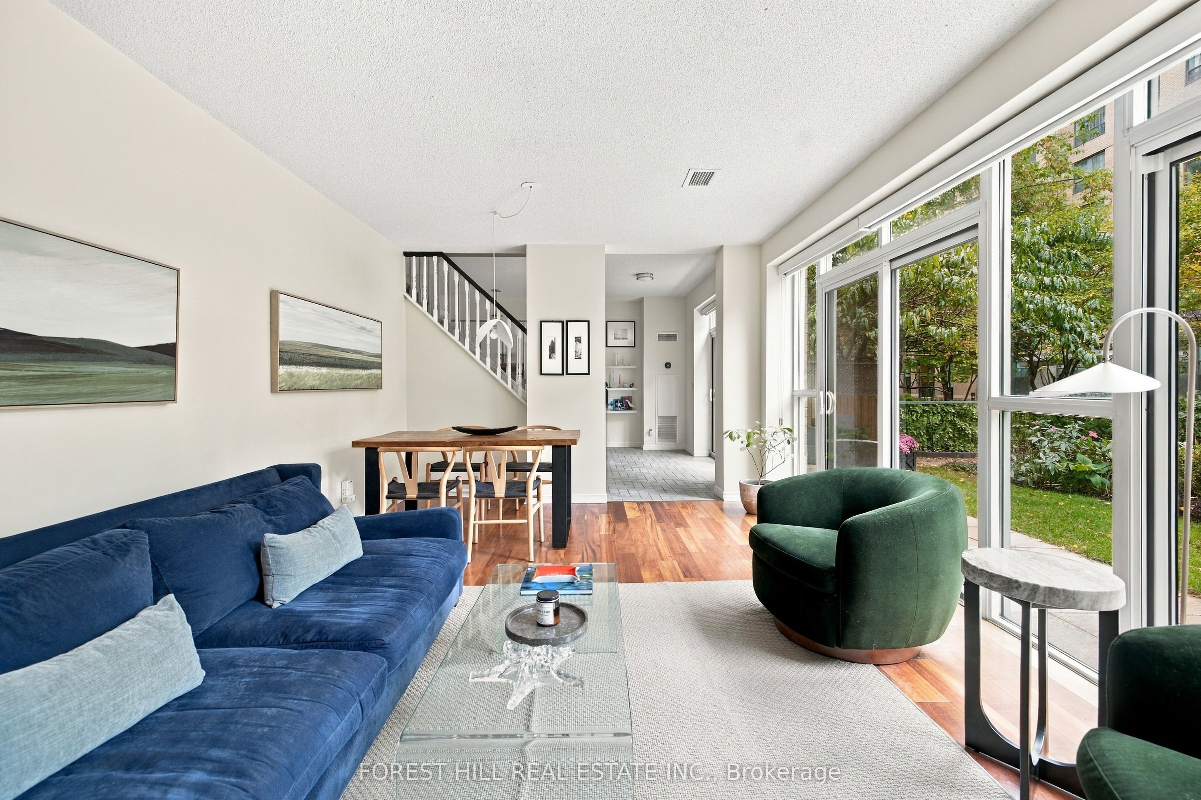 109 Front Street E 229 Property Photo 3