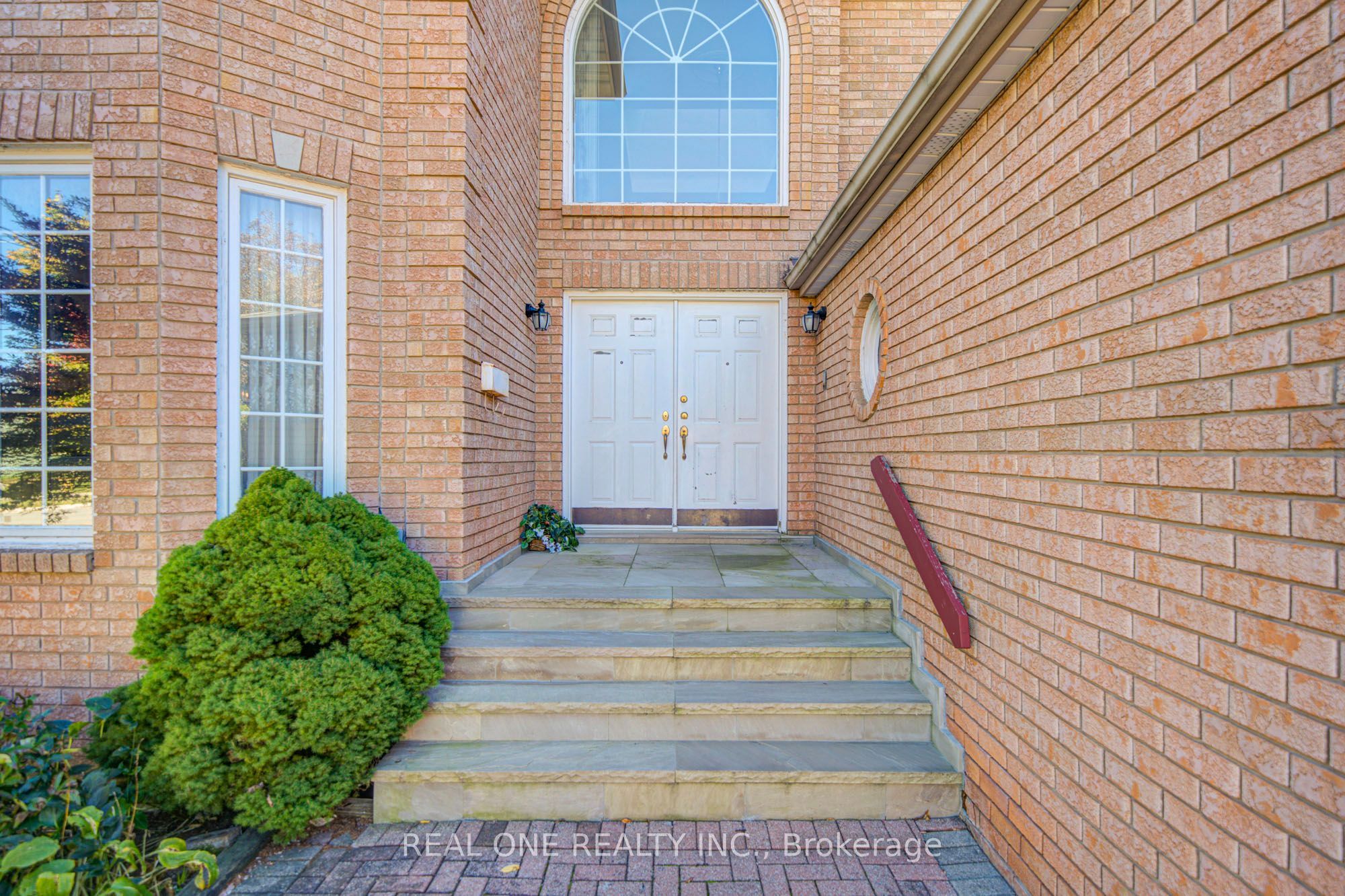261 Mckee Avenue Property Photo 3