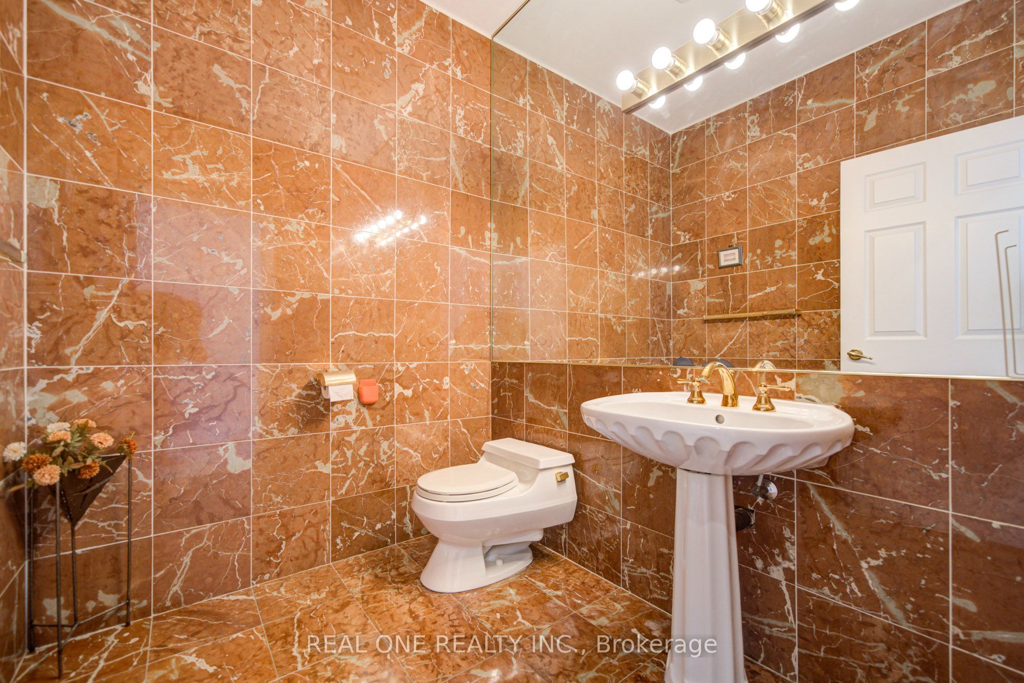 261 Mckee Avenue Property Photo 15