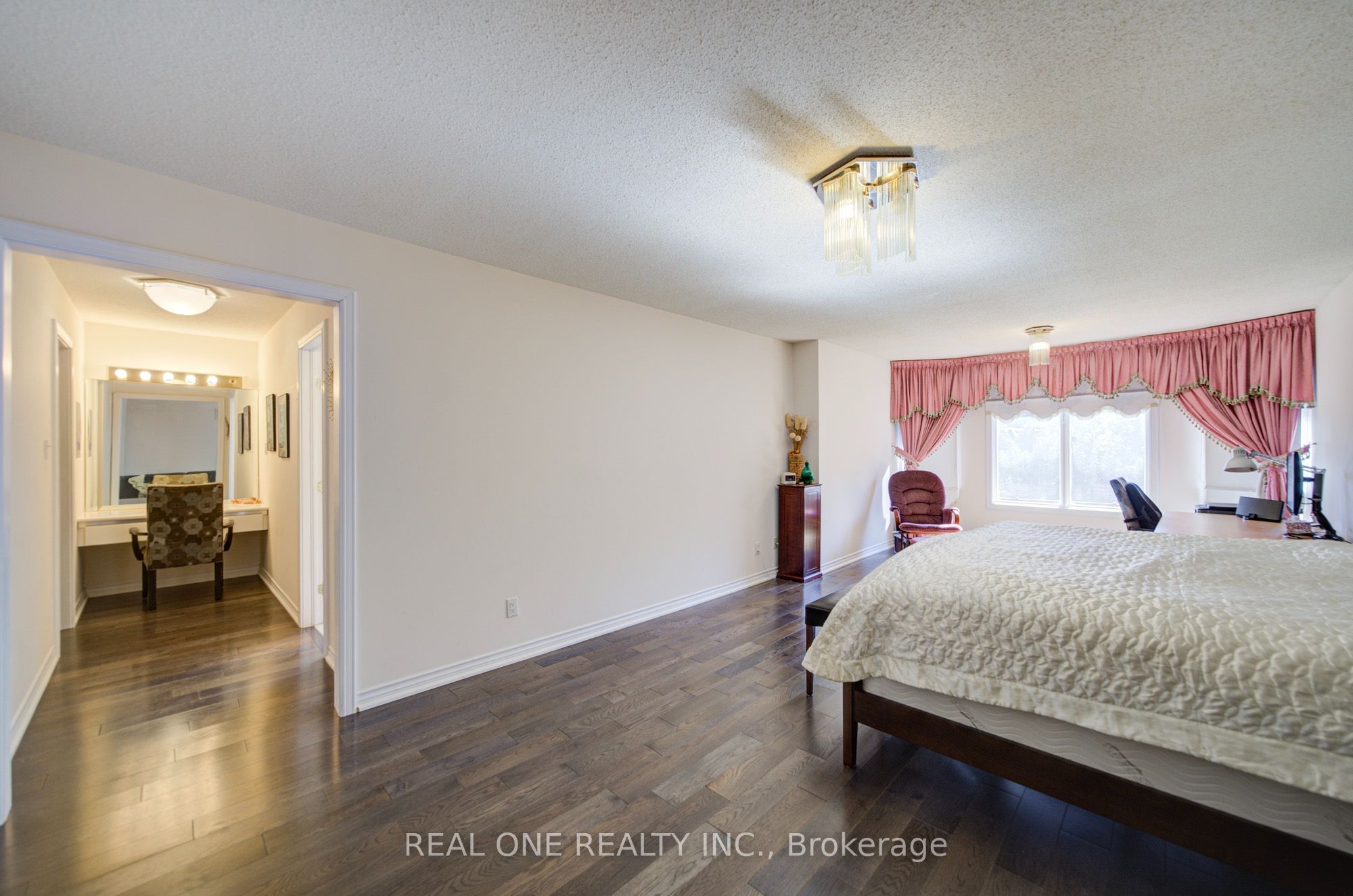 261 Mckee Avenue Property Photo 20