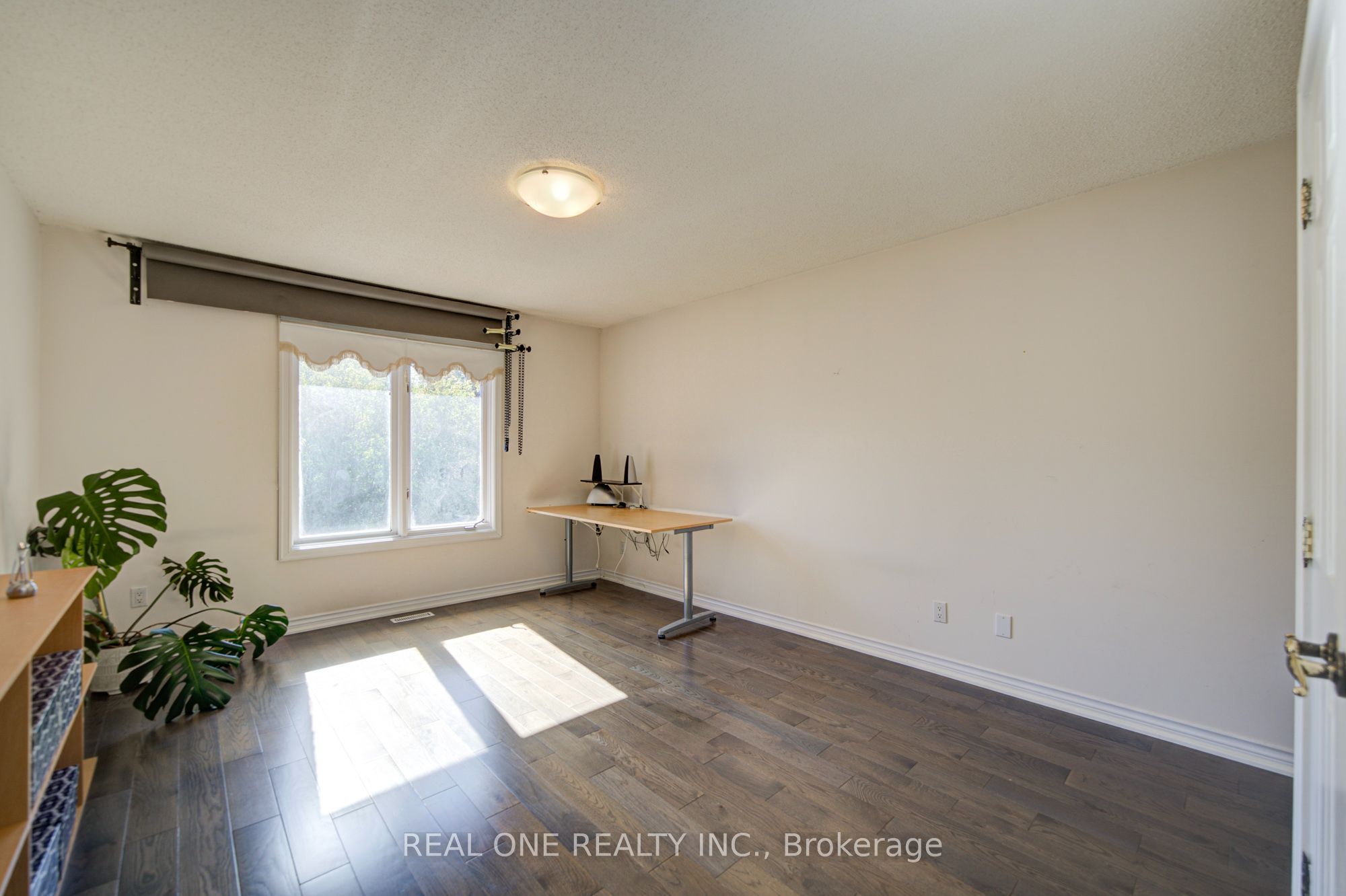261 Mckee Avenue Property Photo 23