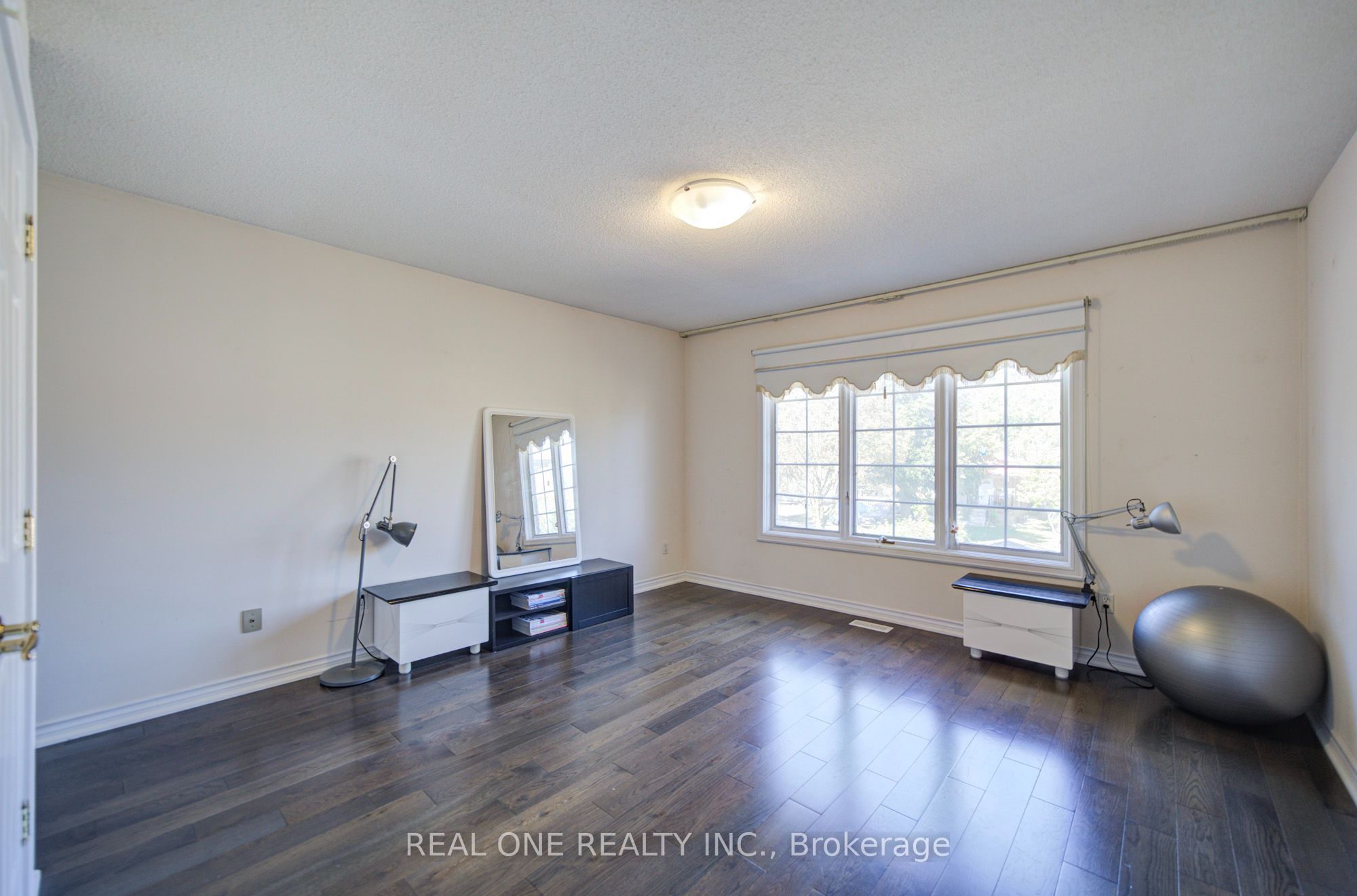 261 Mckee Avenue Property Photo 26