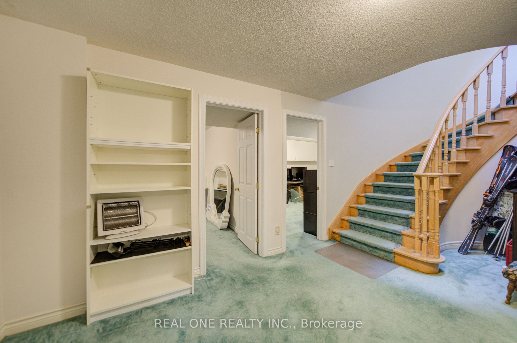 261 Mckee Avenue Property Photo 32