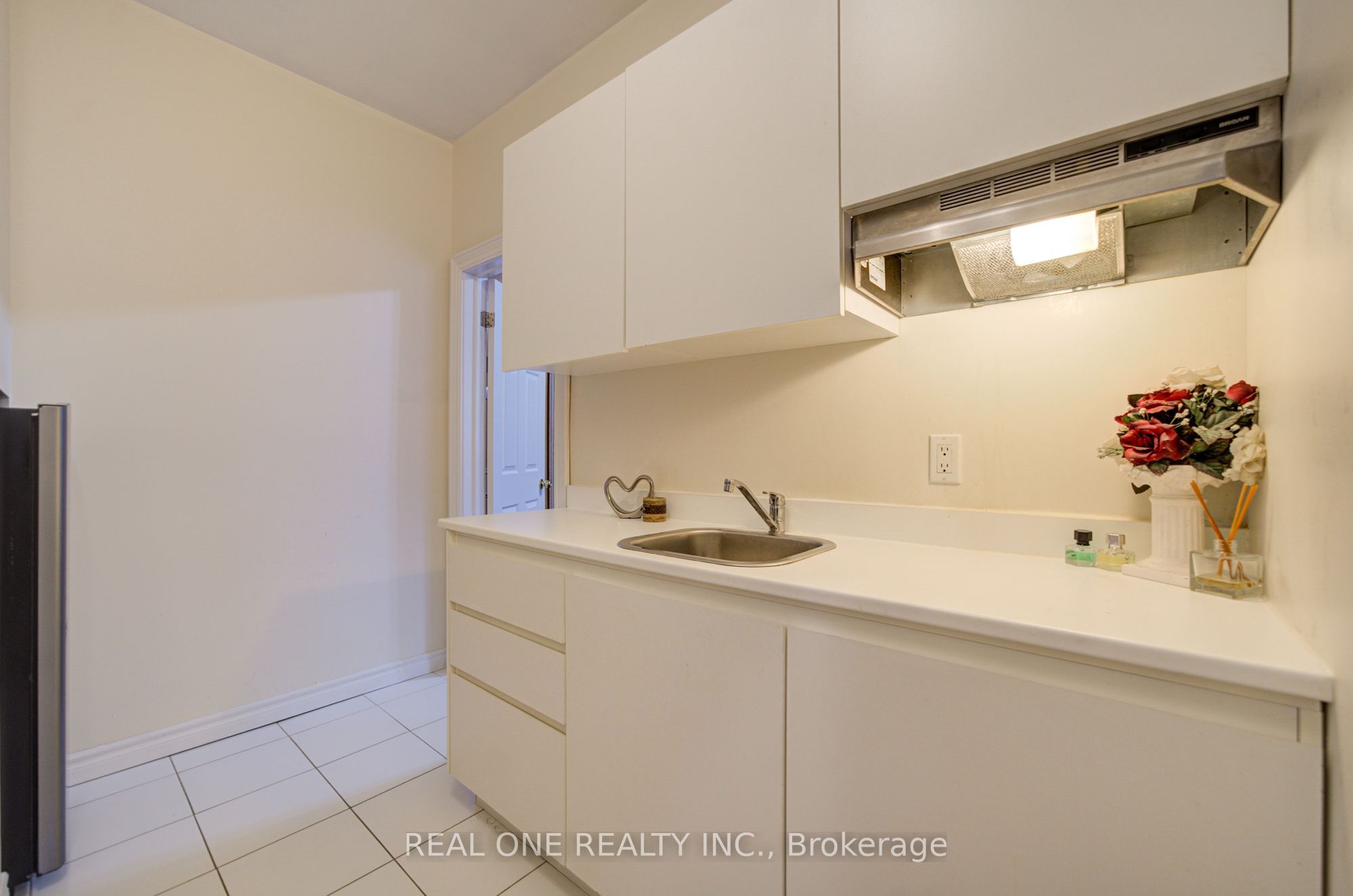 261 Mckee Avenue Property Photo 39