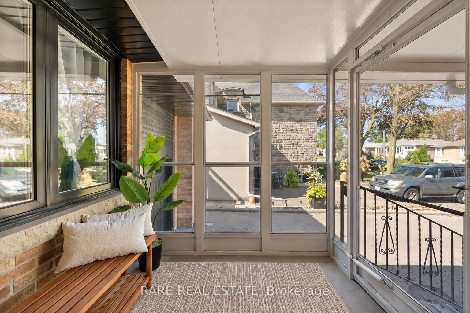 35 Kennard Avenue Property Photo 3