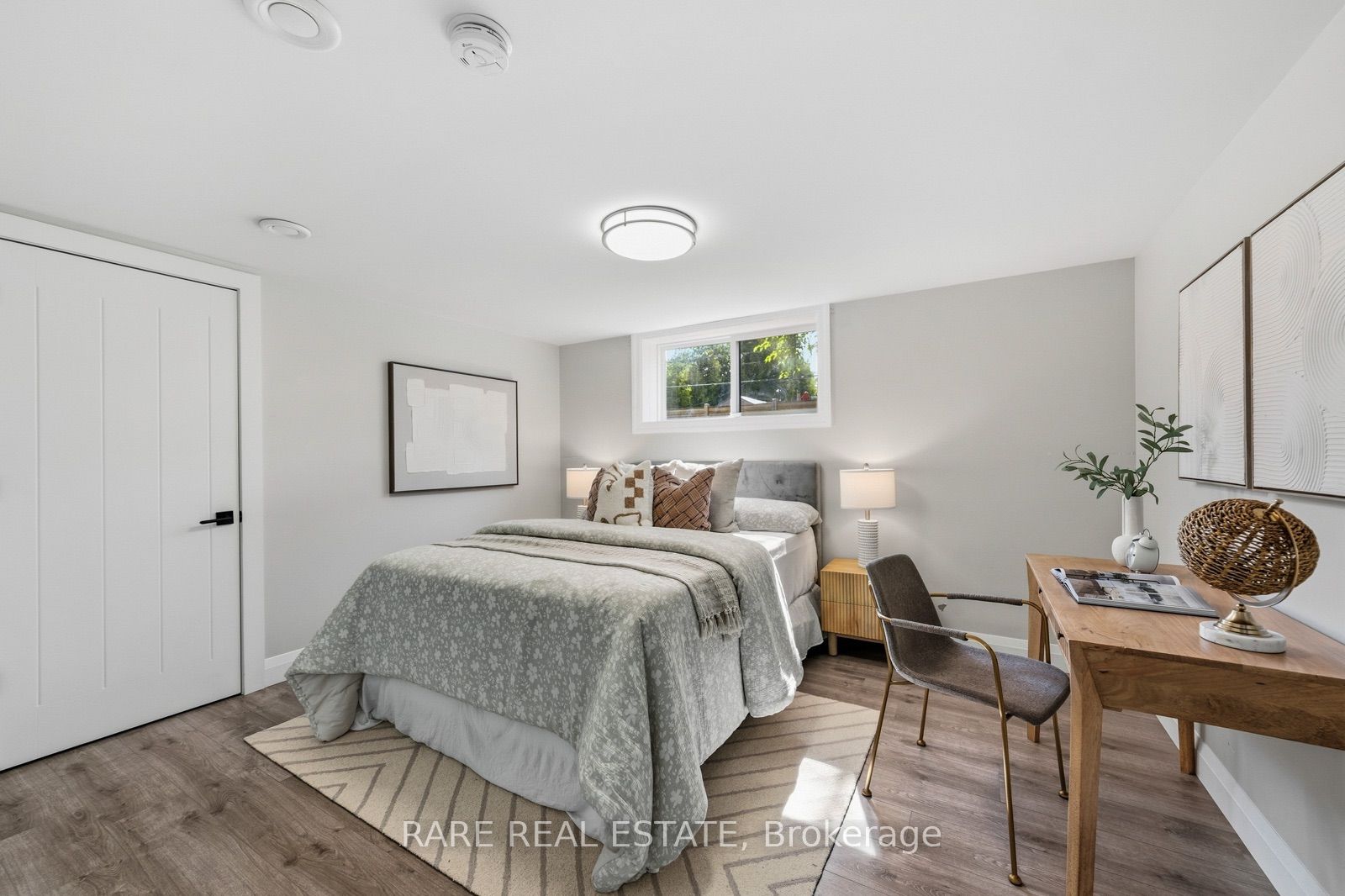 35 Kennard Avenue Property Photo 24