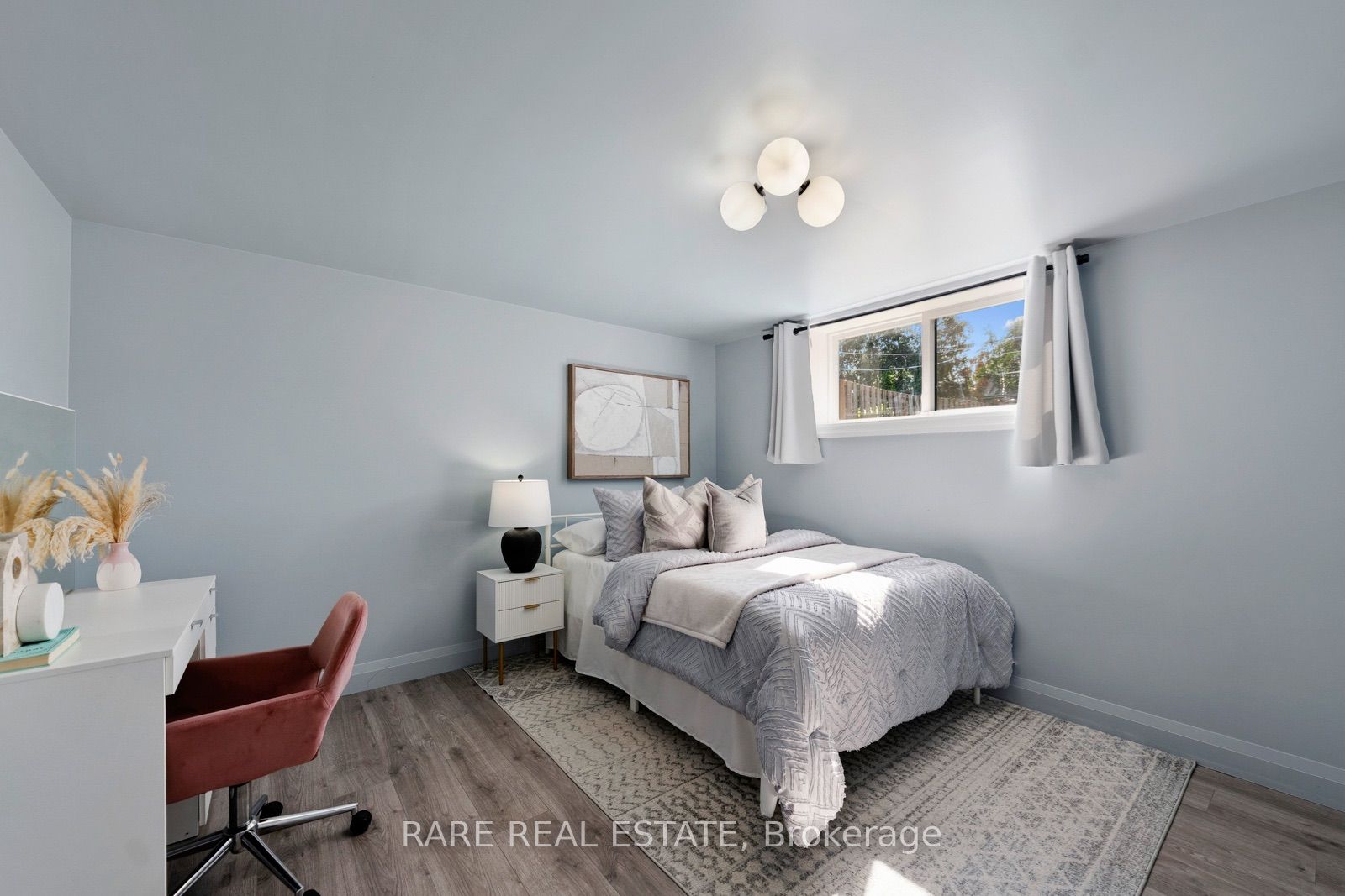 35 Kennard Avenue Property Photo 25