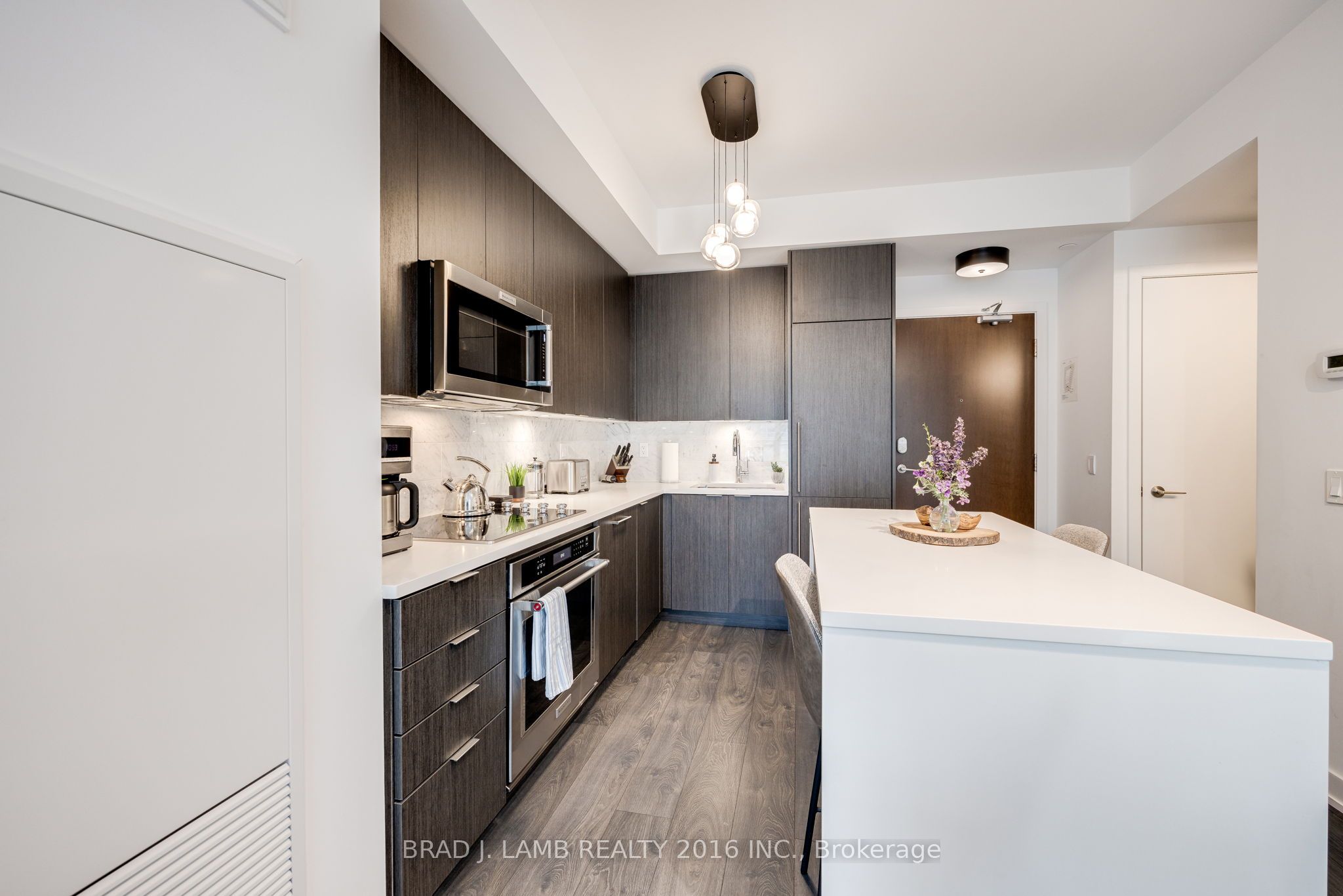38 Iannuzzi Street 642 Property Photo 7