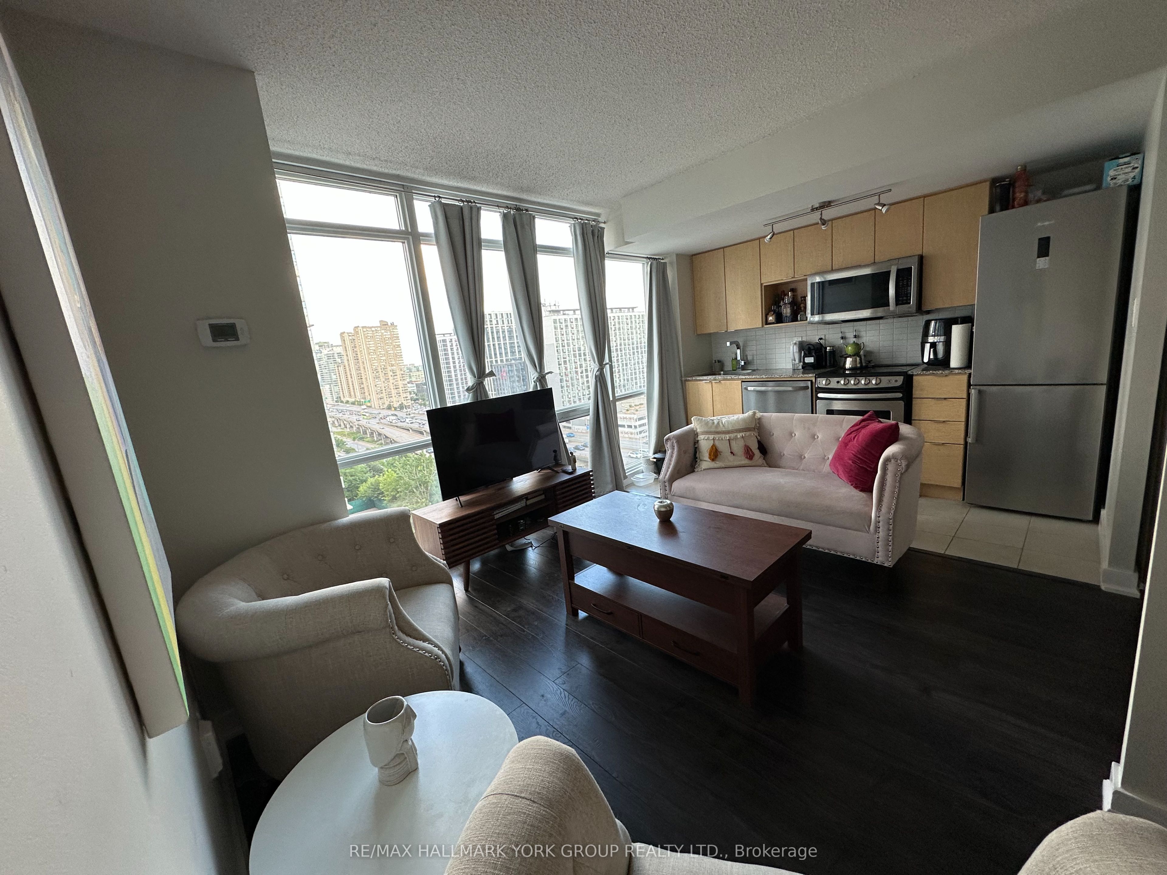 11 Brunel Court 1709 Property Photo 3