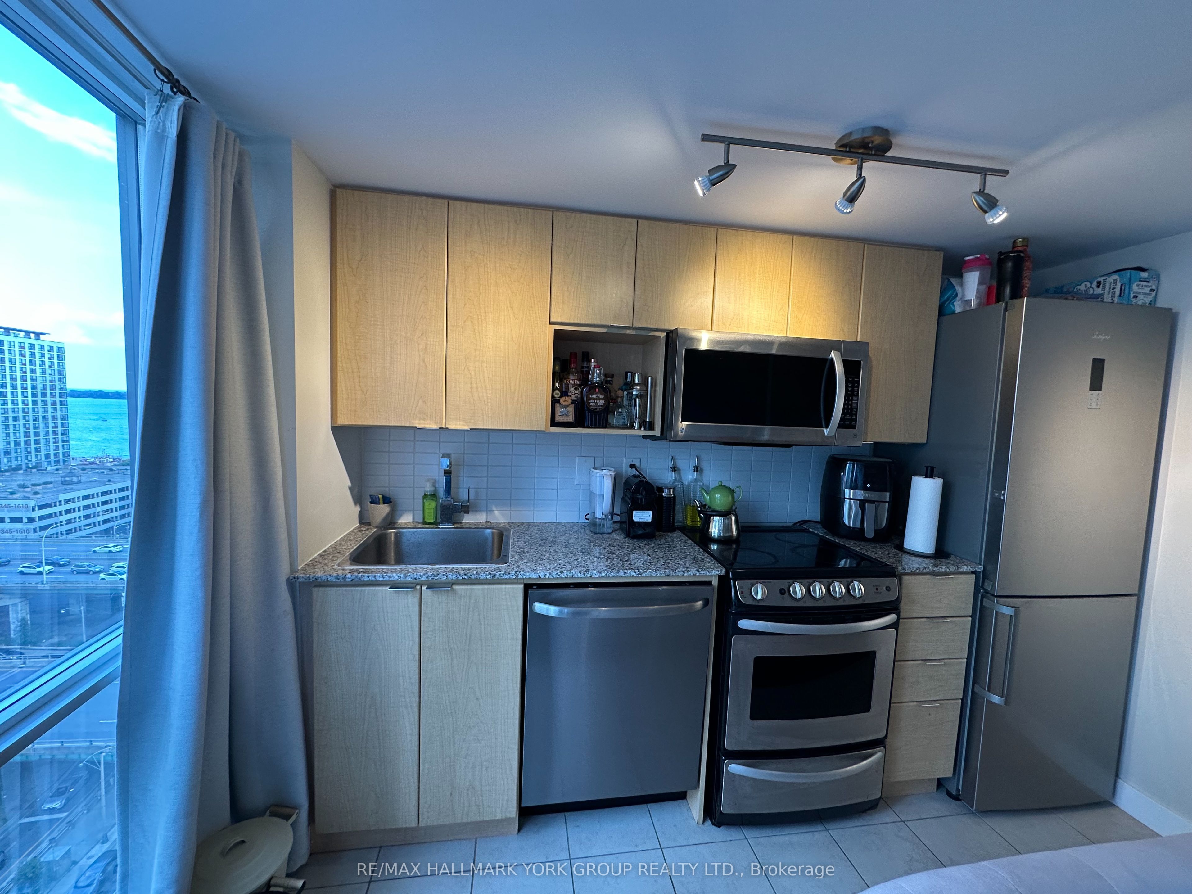11 Brunel Court 1709 Property Photo 4