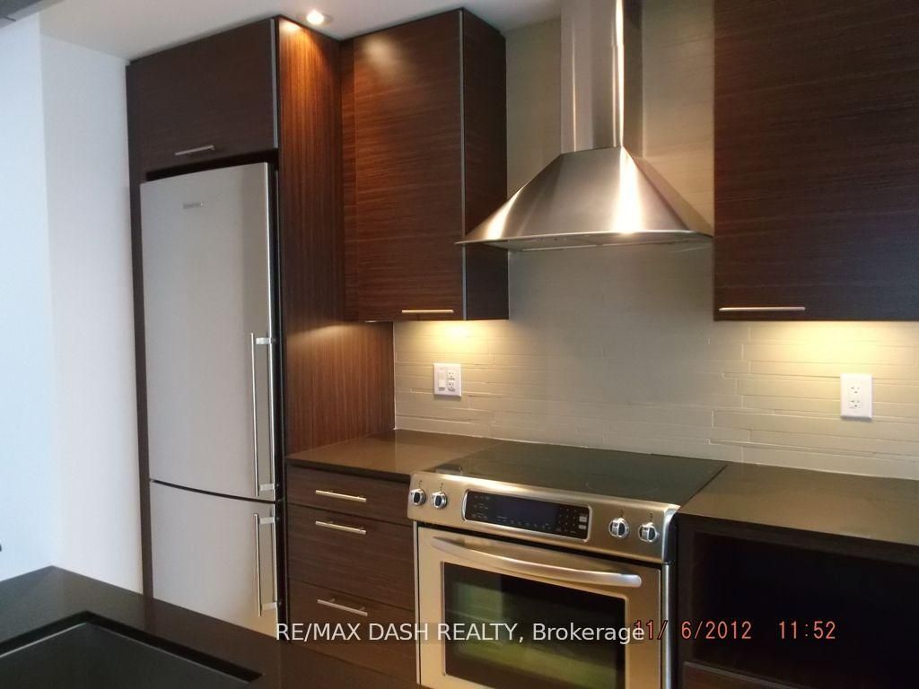 1 Market Street 1009 Property Photo 6