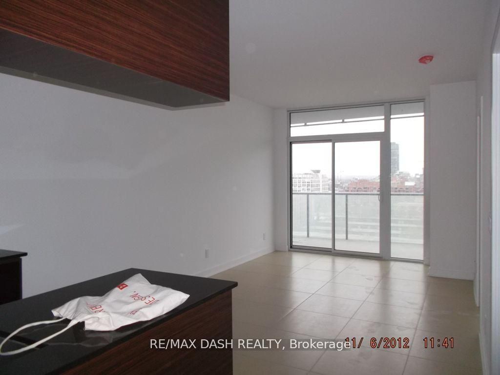 1 Market Street 1009 Property Photo 10