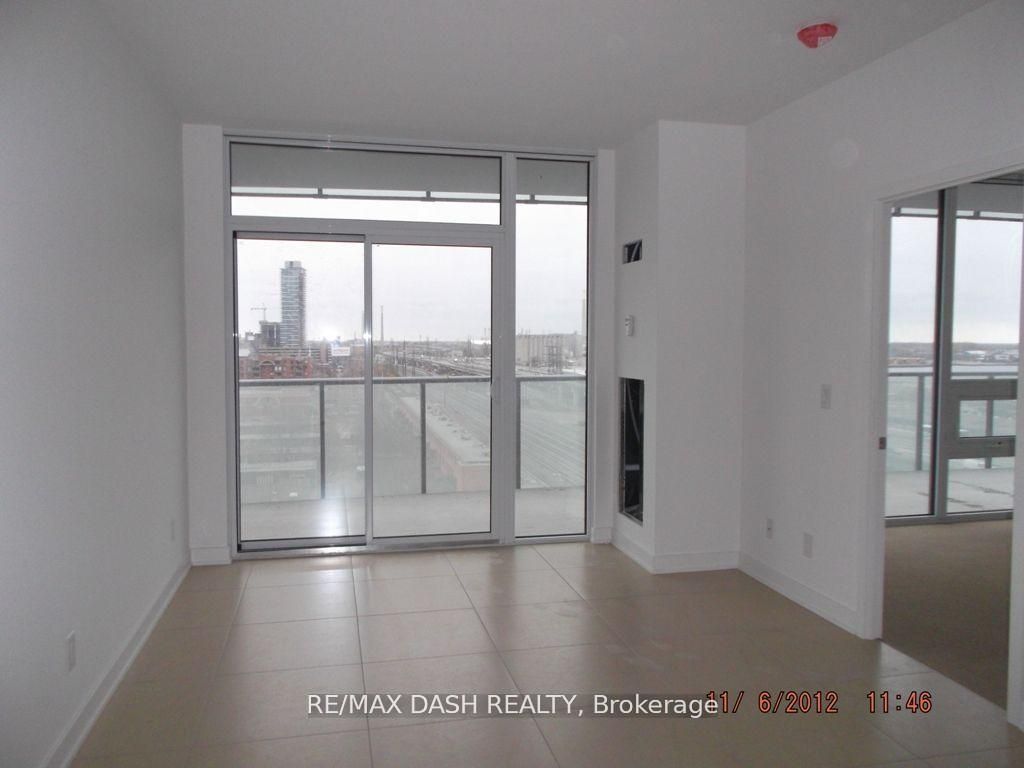 1 Market Street 1009 Property Photo 17