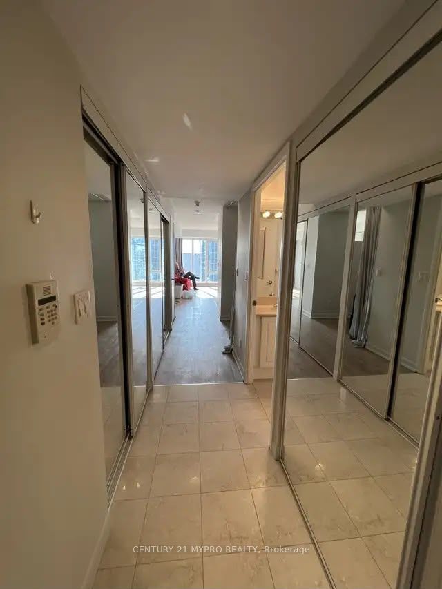 210 Victoria Street W 3609 Property Photo 2