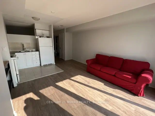 210 Victoria Street W 3609 Property Photo 3