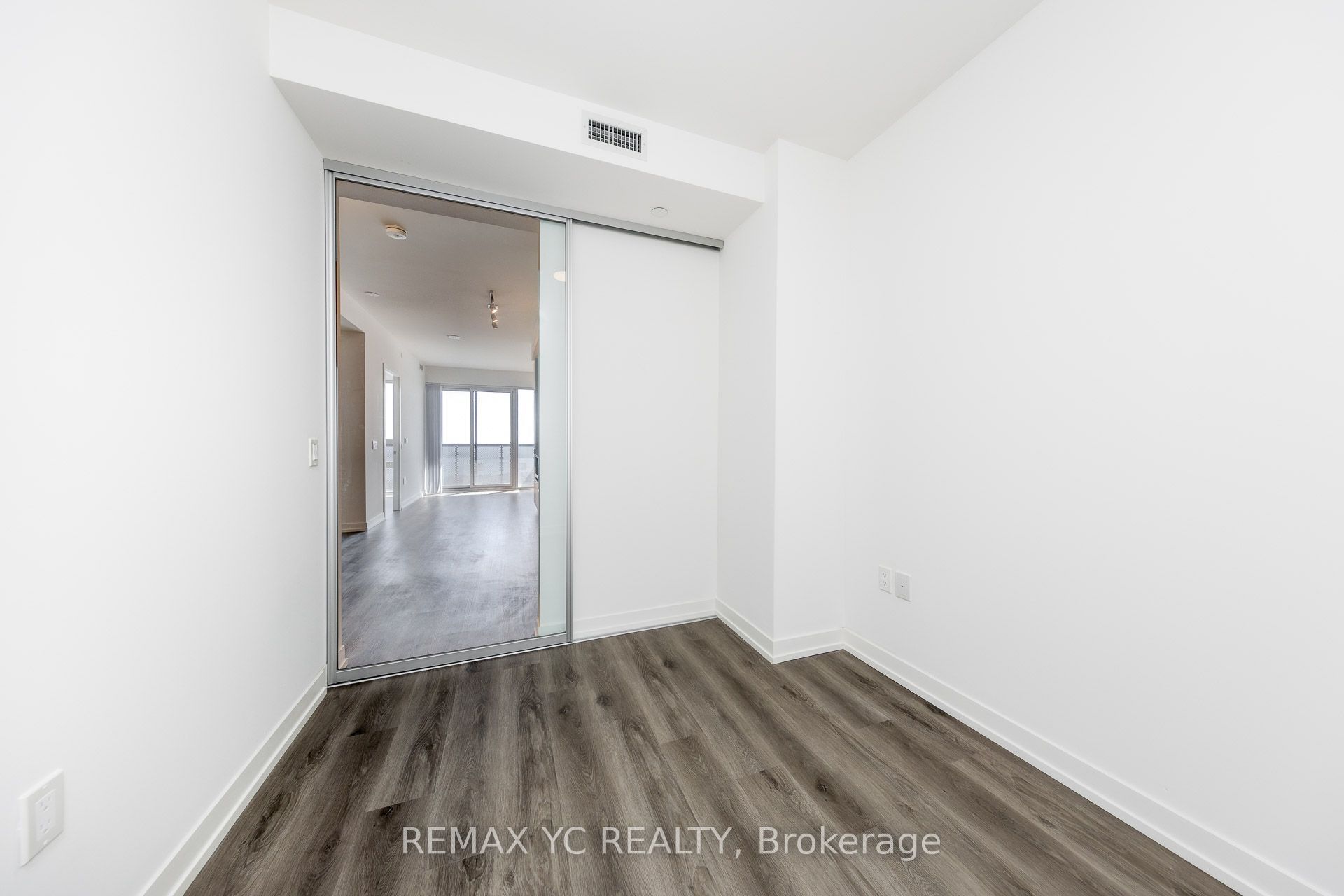 138 Downes Street 7108 Property Photo 21