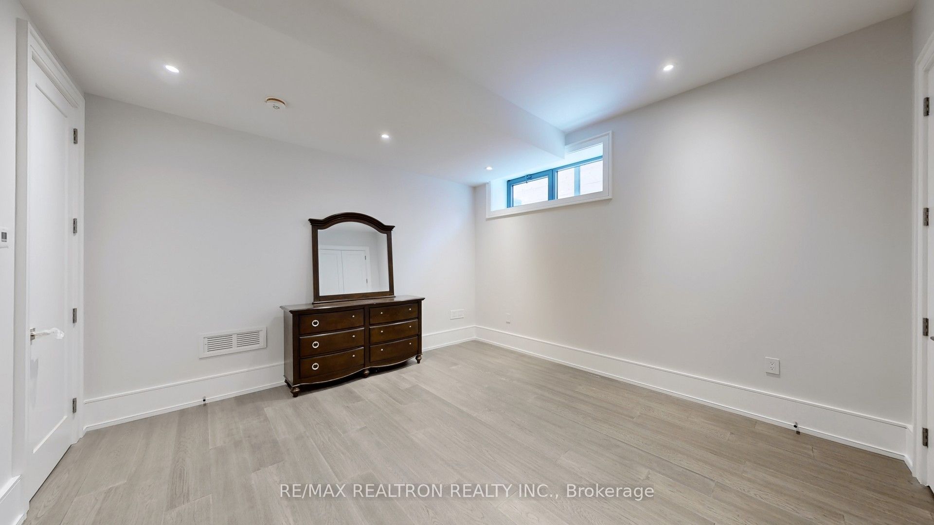 34 Morewood Crescent Property Photo 18