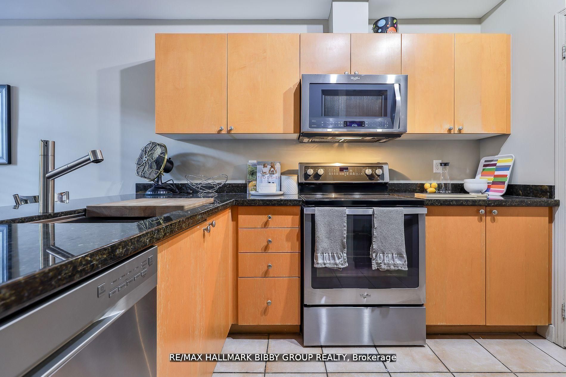 500 Richmond Street W 315 Property Photo 16