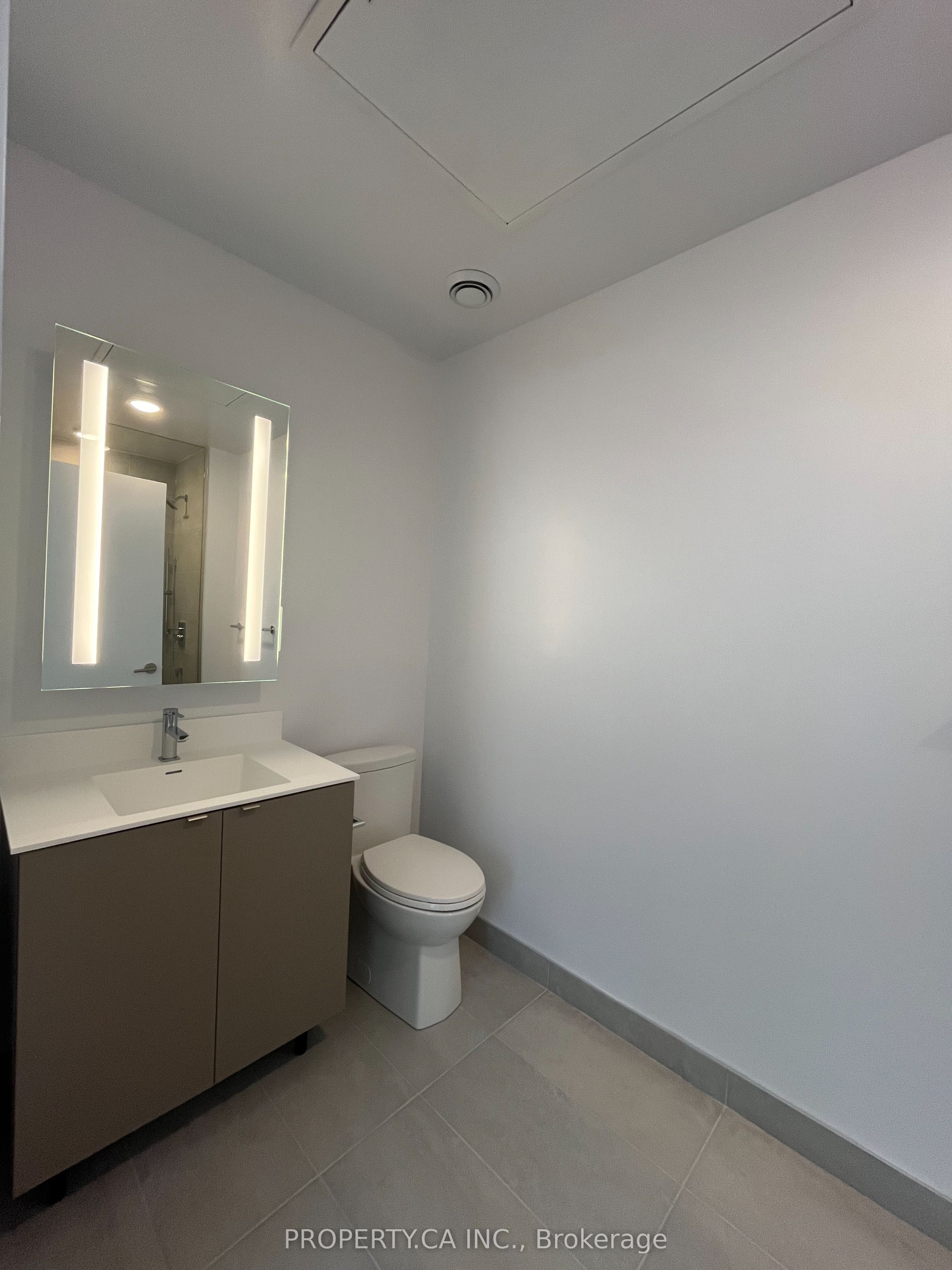 500 Dupont Street 320 Property Photo 6