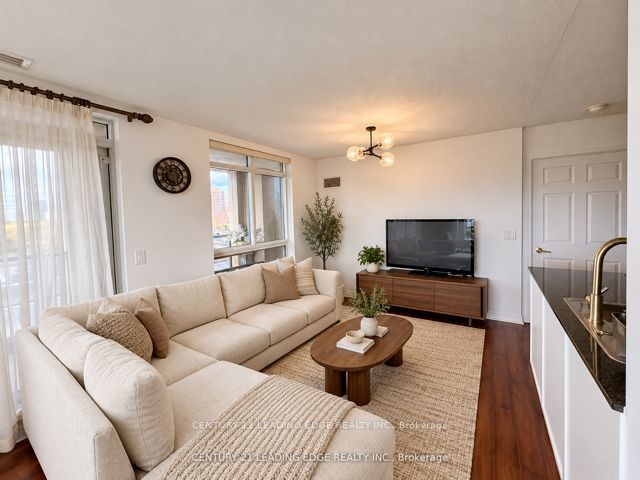 18 Kenaston Gardens 712 Property Photo 4