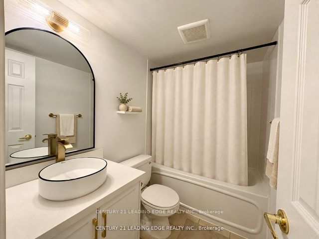 18 Kenaston Gardens 712 Property Photo 11