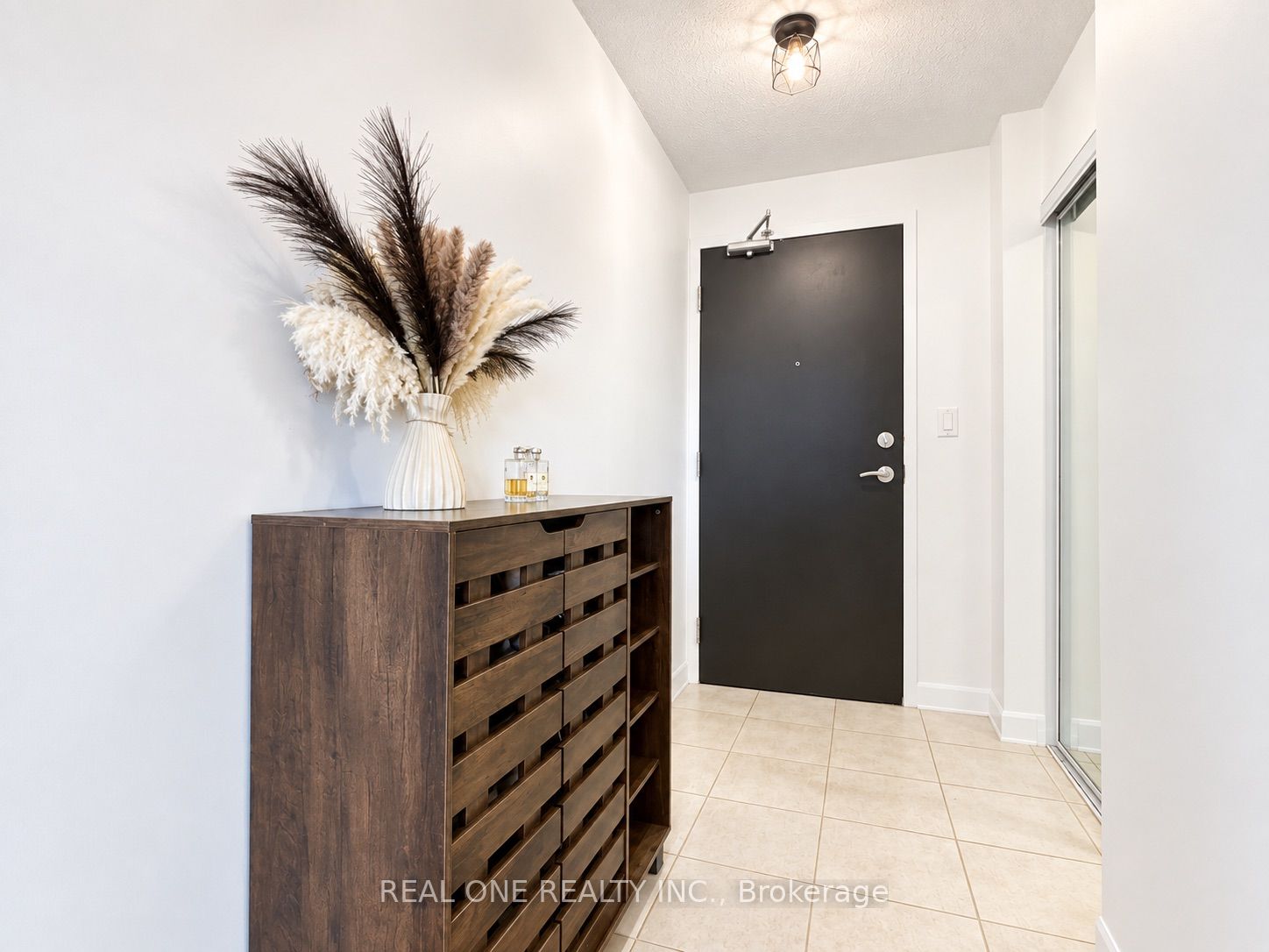5793 Yonge Street 1905 Property Photo 4