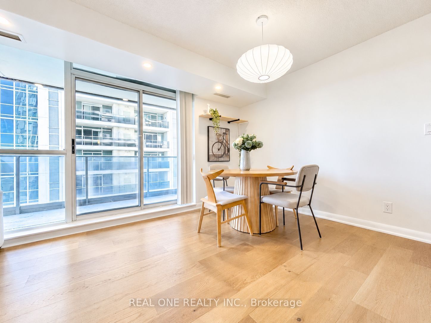 5793 Yonge Street 1905 Property Photo 10