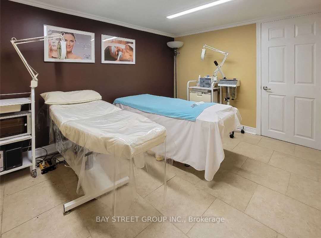 1-1048 Eglinton Avenue W Property Photo 6