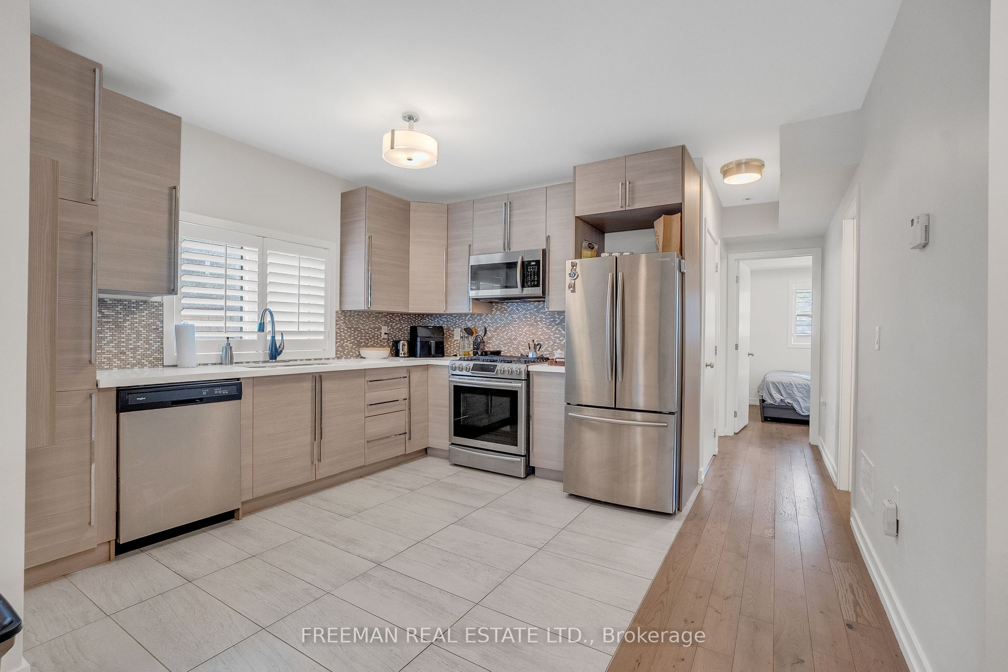 12 Arlington Avenue Main Property Photo 9