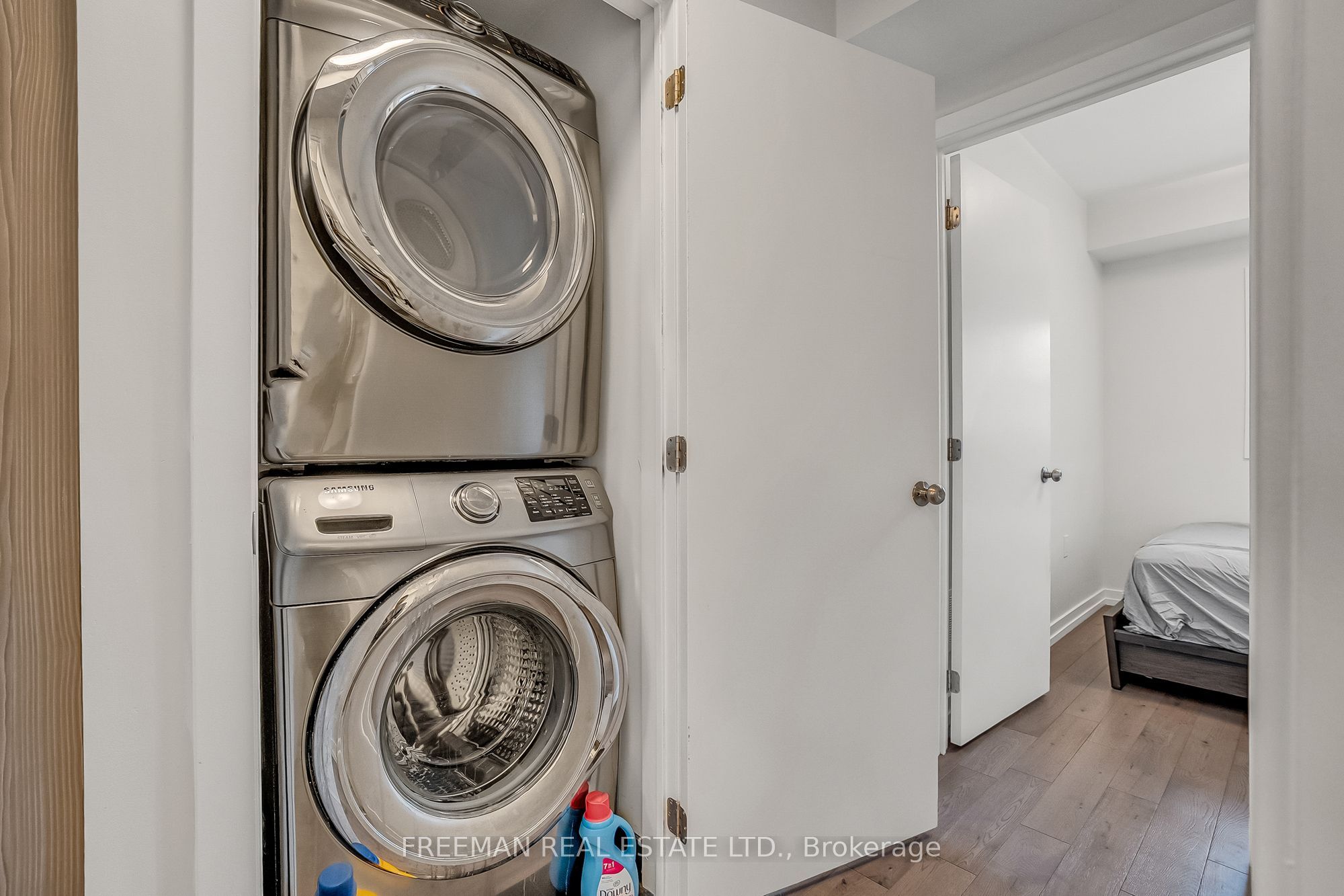 12 Arlington Avenue Main Property Photo 17