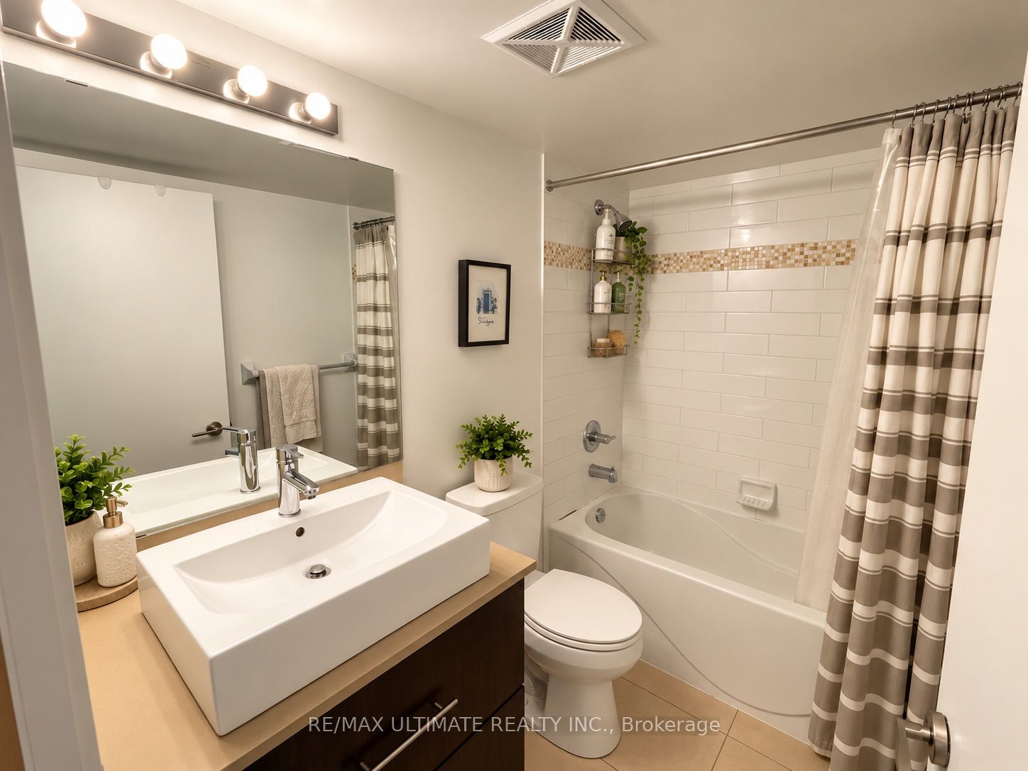 1169 Queen Street W N325 Property Photo 12